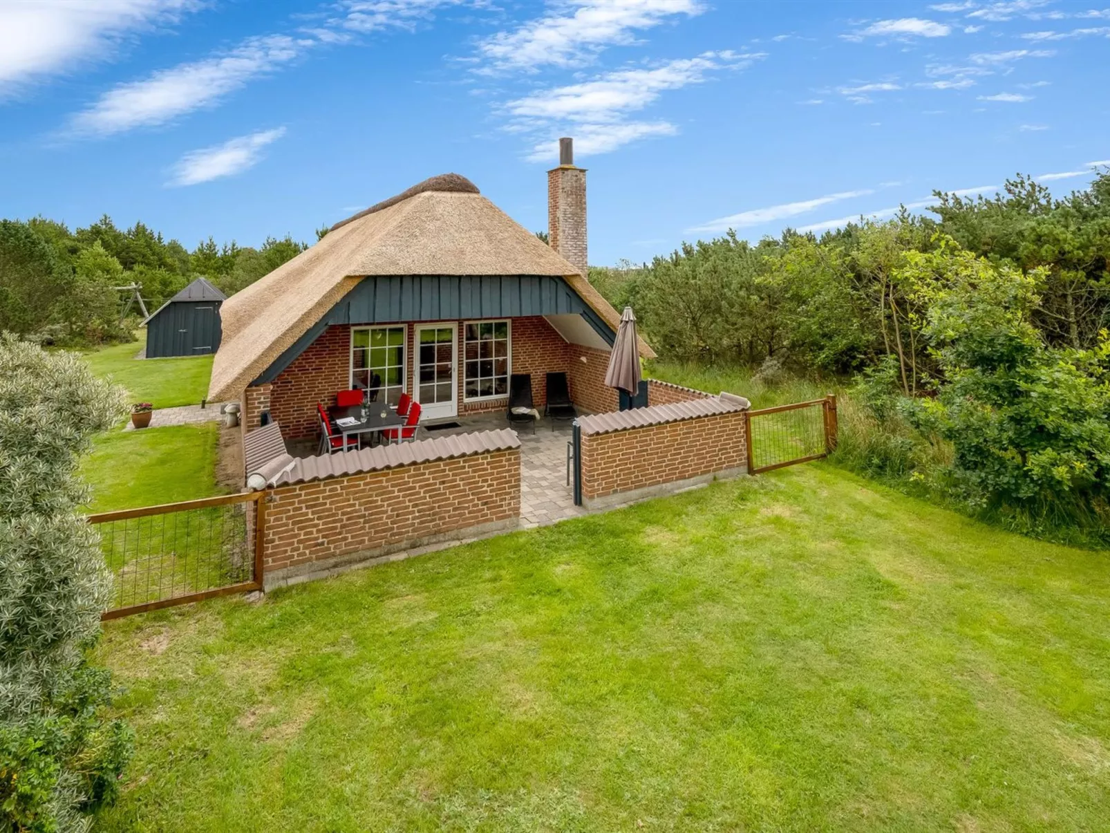 "Pasi" - 1.2km from the sea-Buiten