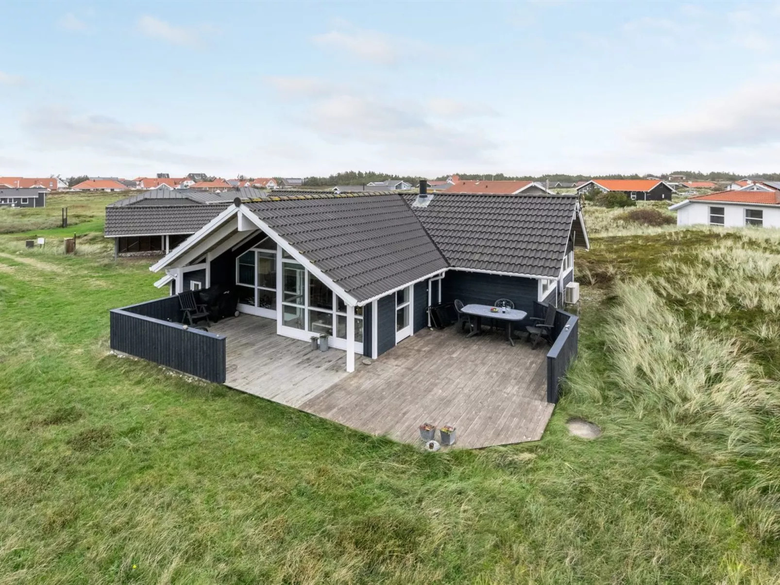 "Thyrger" - 550m from the sea-Buiten