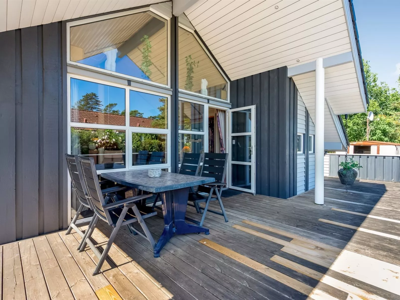 "Stryd" - 150m from the sea-Buiten