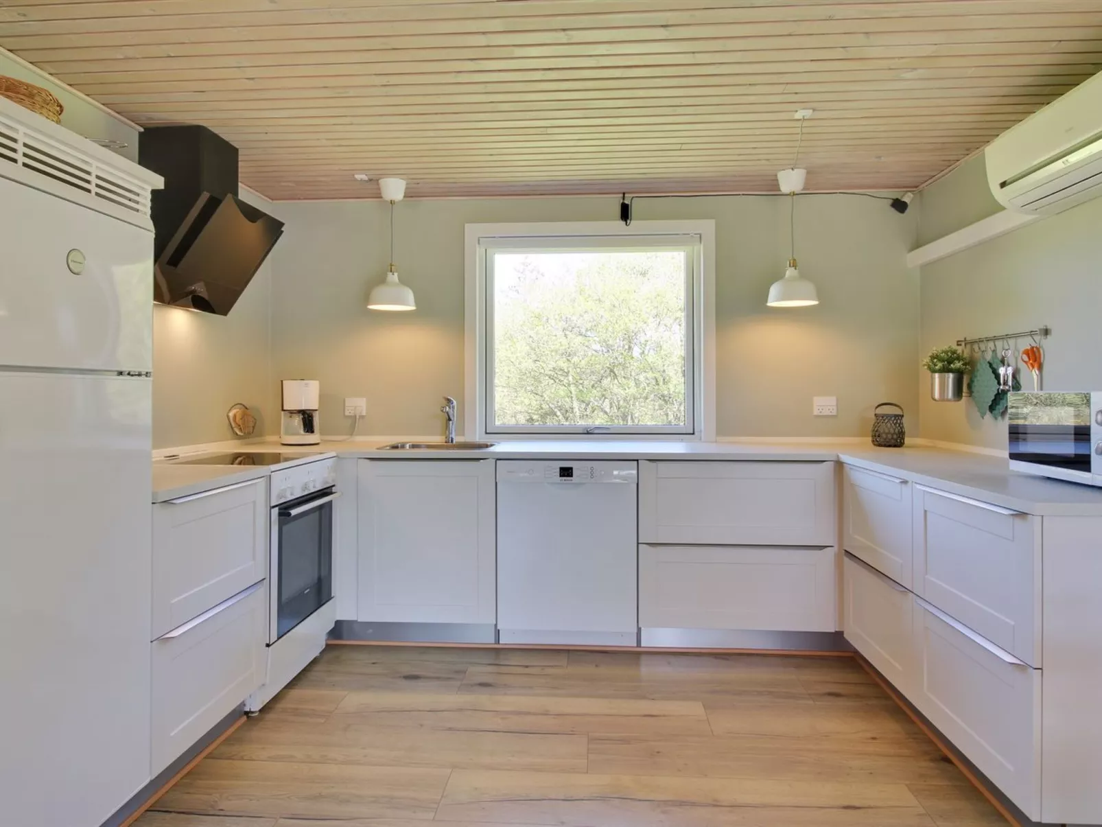 "Solborg" - 400m from the sea-Binnen