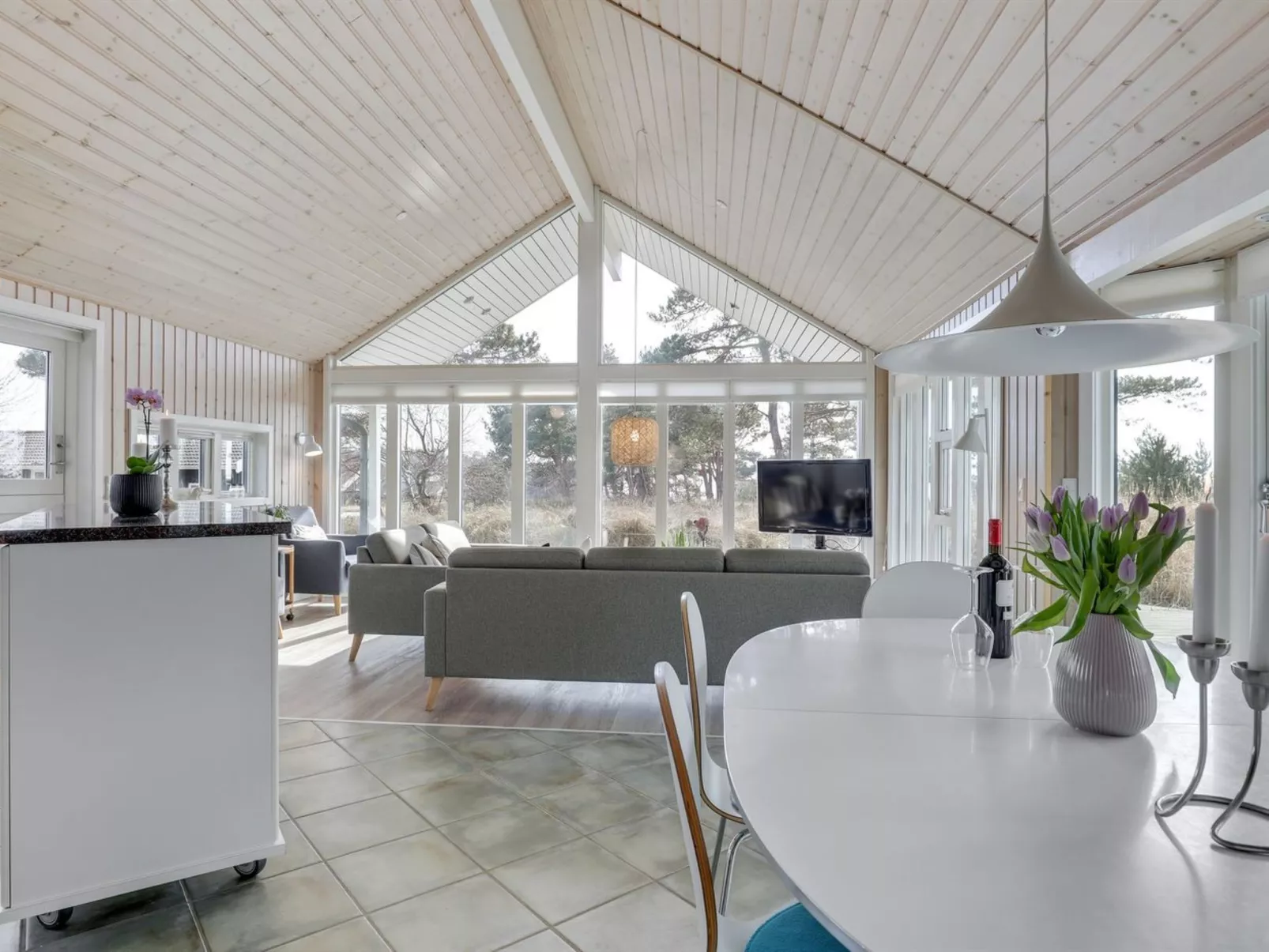 "Ansgar" - 150m from the sea-Binnen