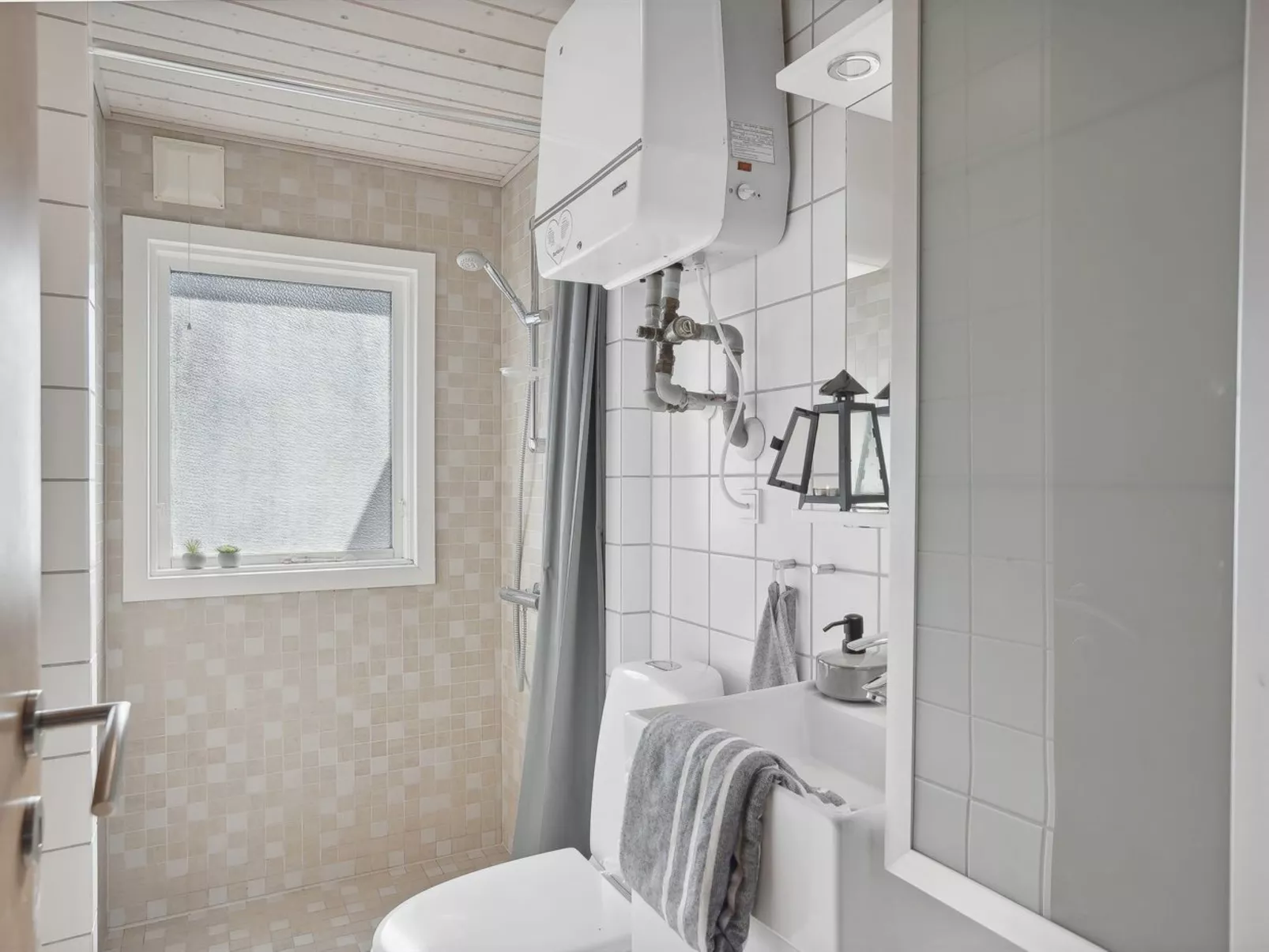 "Tarja" - 150m from the sea-Binnen