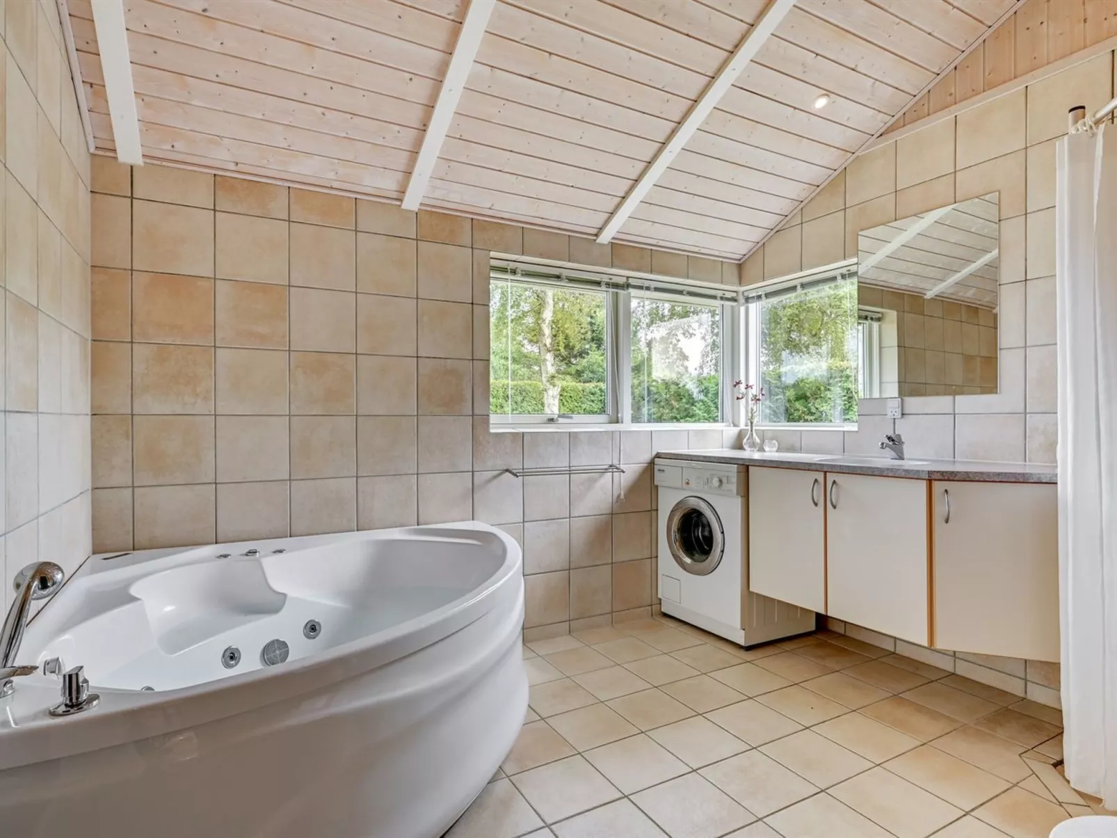 "Tashina" - 200m from the sea-Binnen