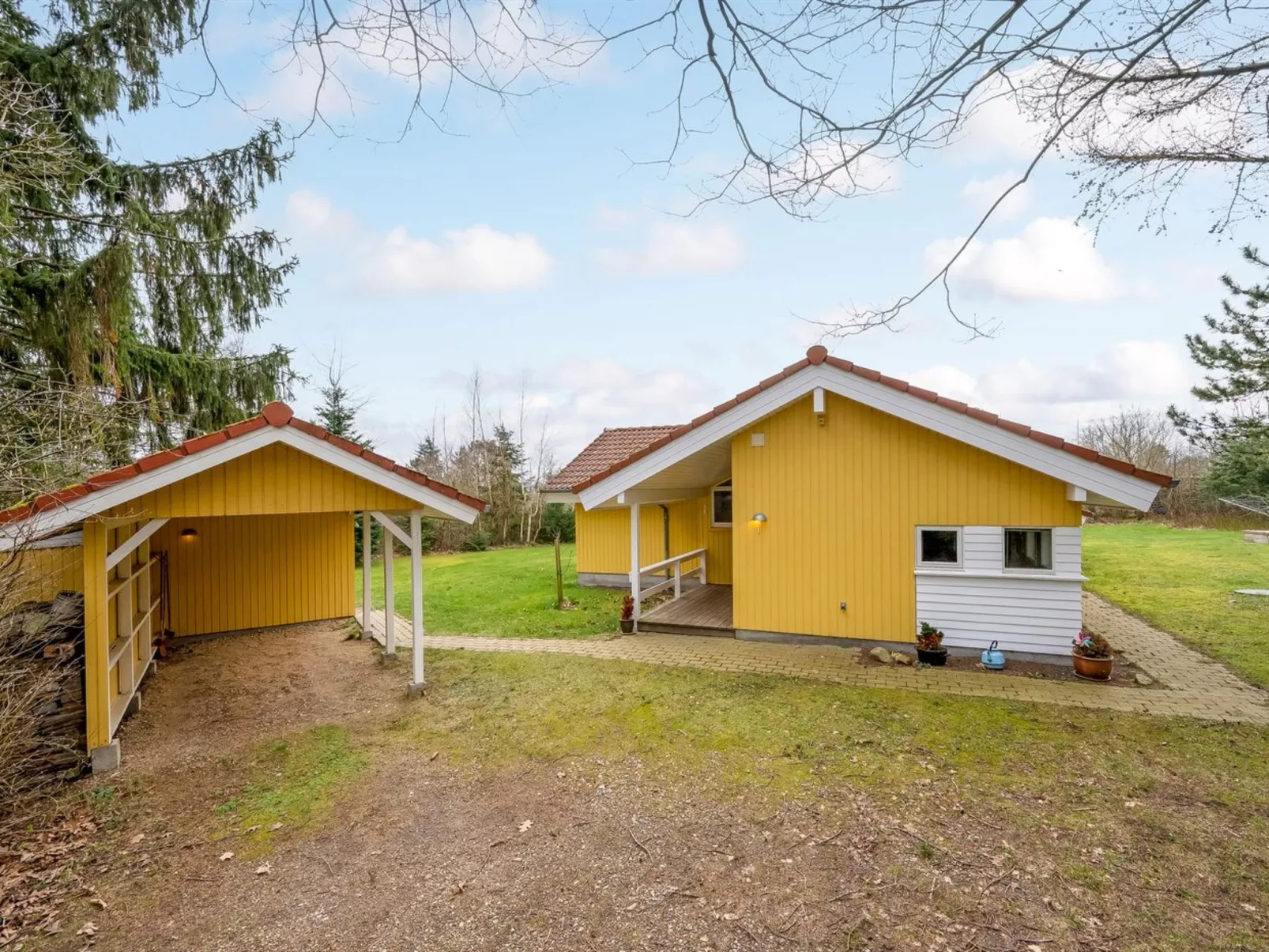 "Sesto" - 300m to the fjord-Buiten