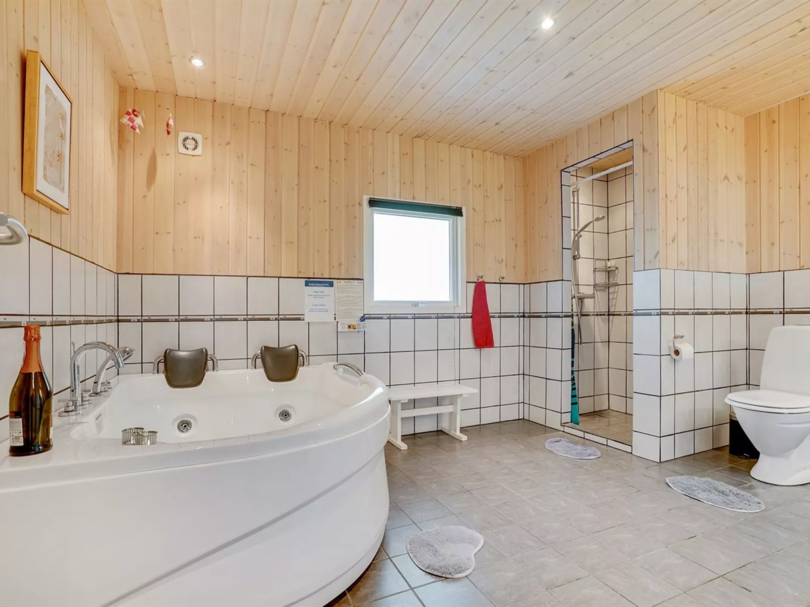 "Tord" - 350m from the sea-Binnen