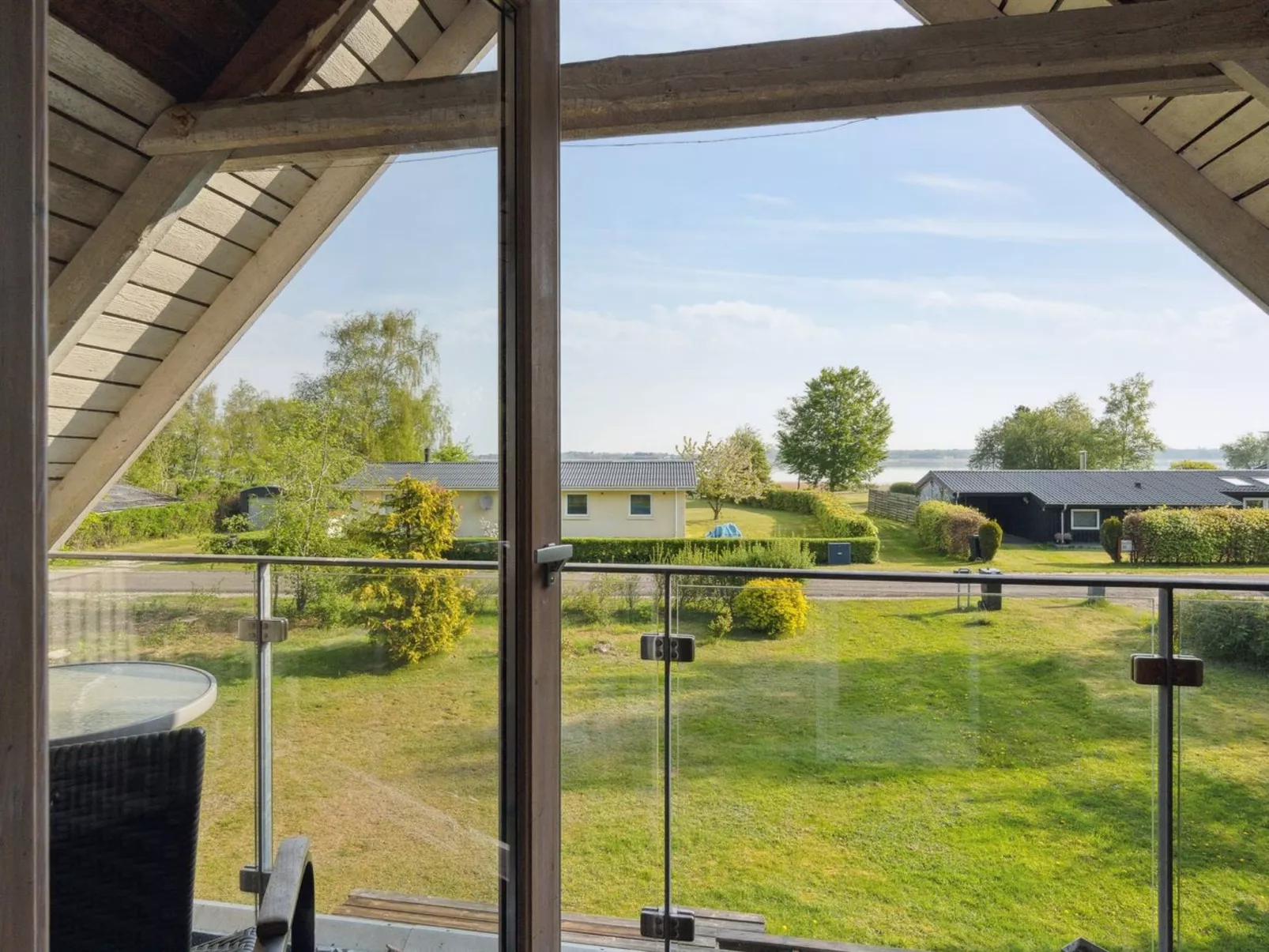 "Bendine" - 100m to the fjord-Buiten