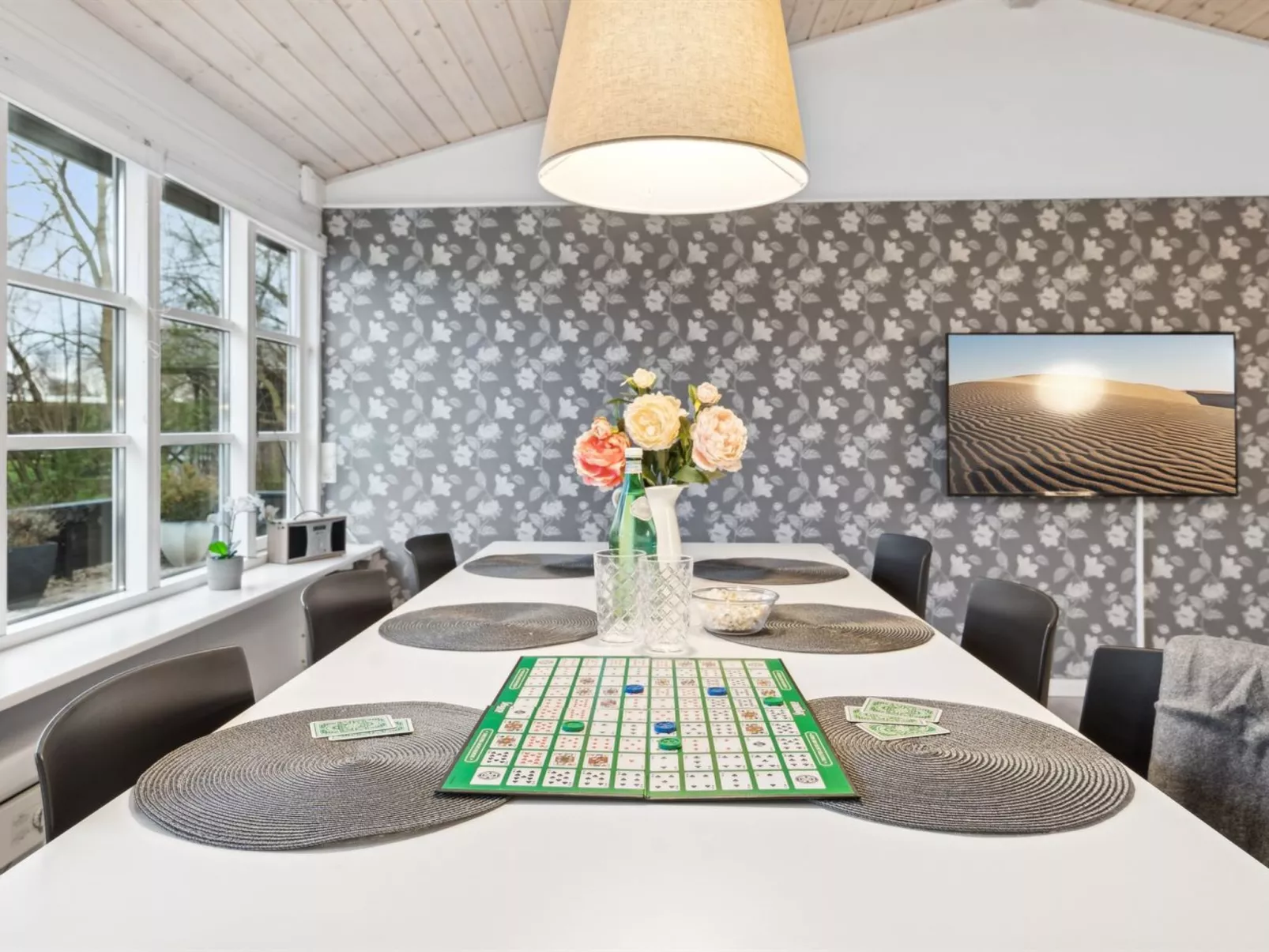 "Mahalia" - 300m from the sea-Binnen