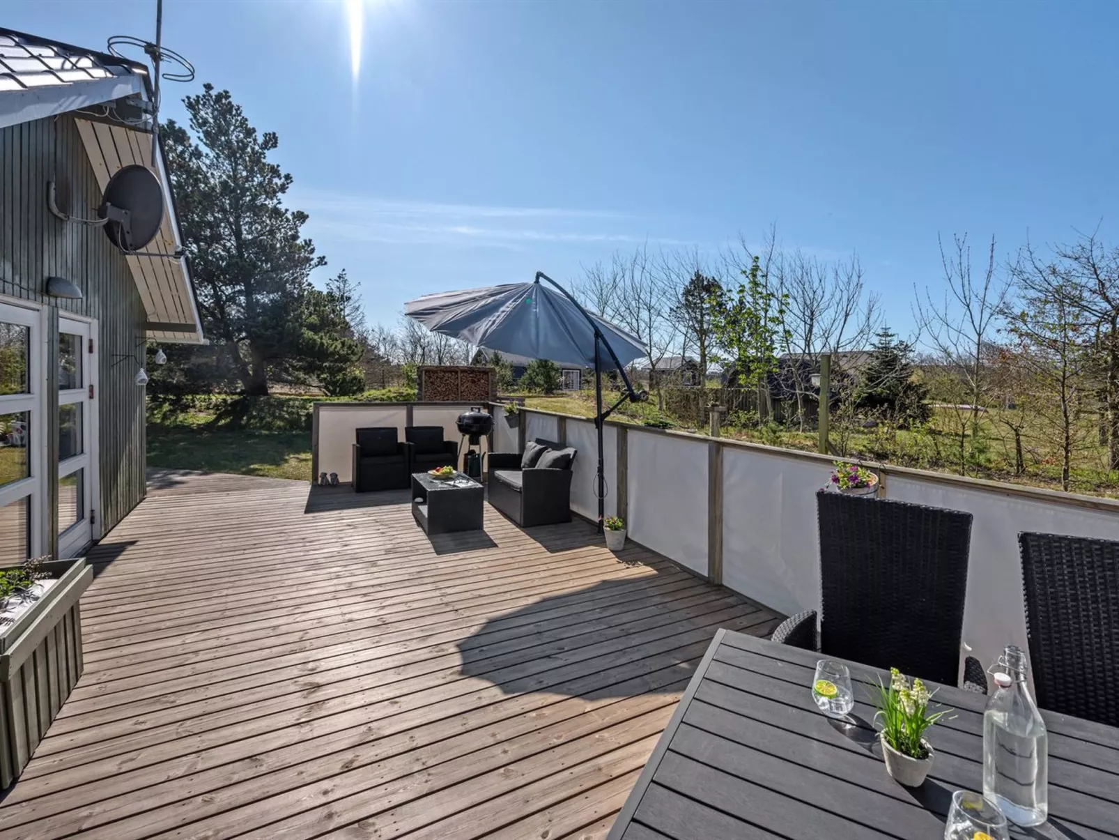 "Hannah" - 300m to the fjord-Buiten