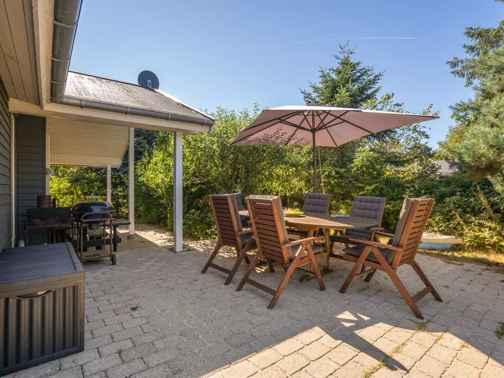 "Carmen" - 25m from the sea-Buiten