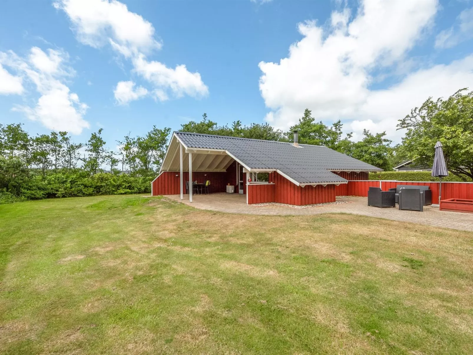 "Danna" - 850m to the fjord-Buiten