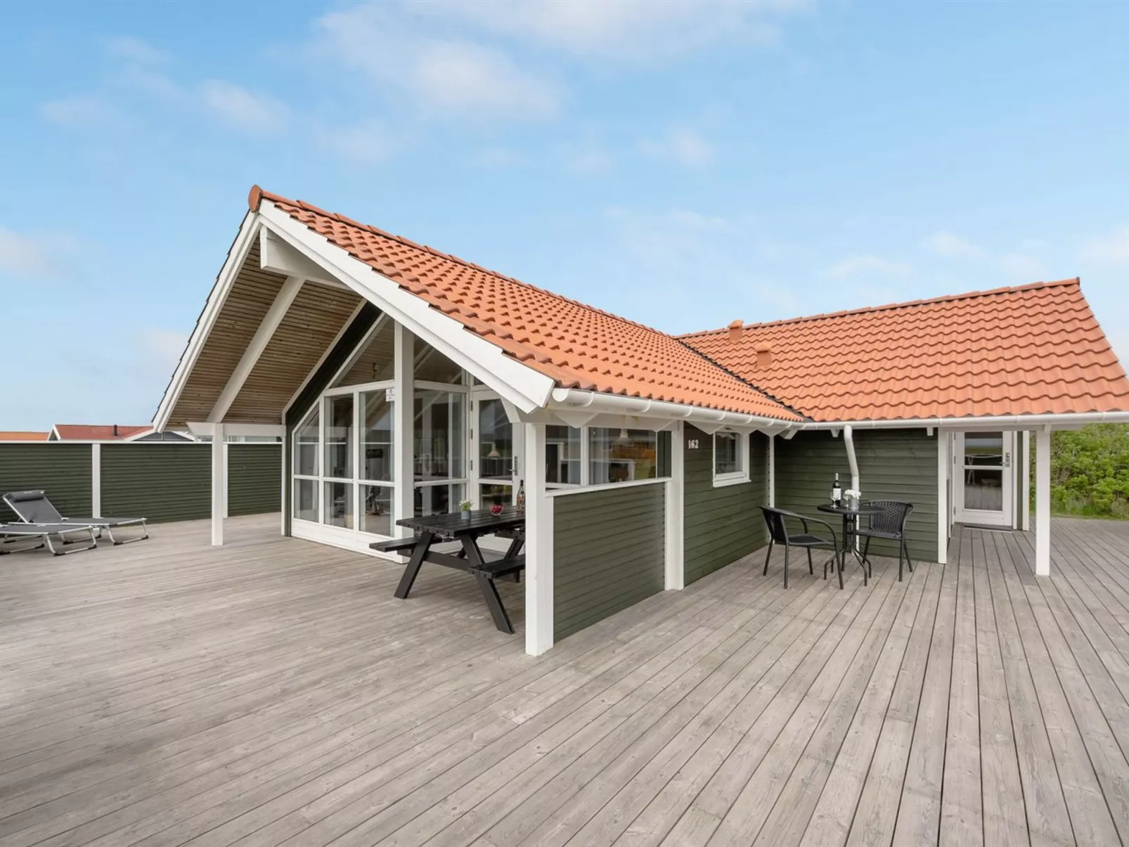 "Valea" - 300m to the fjord-Buiten