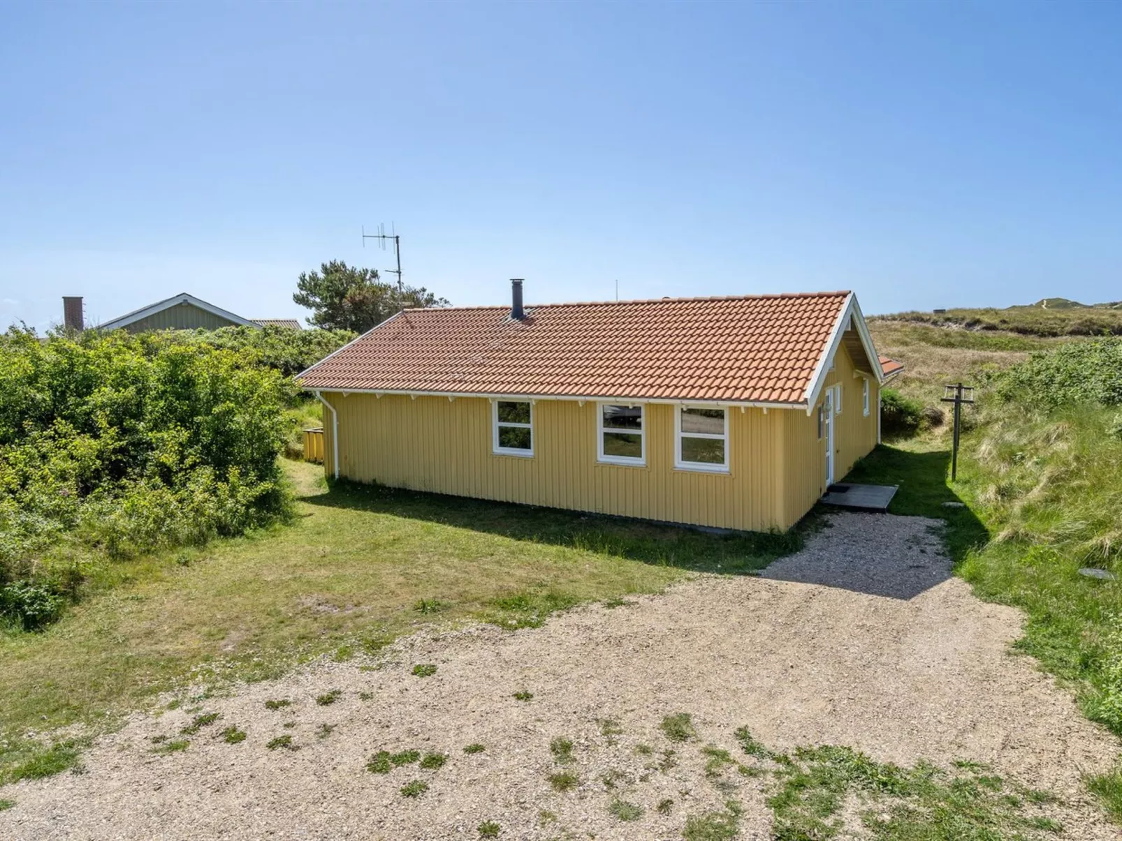 "Midja" - 800m from the sea-Buiten