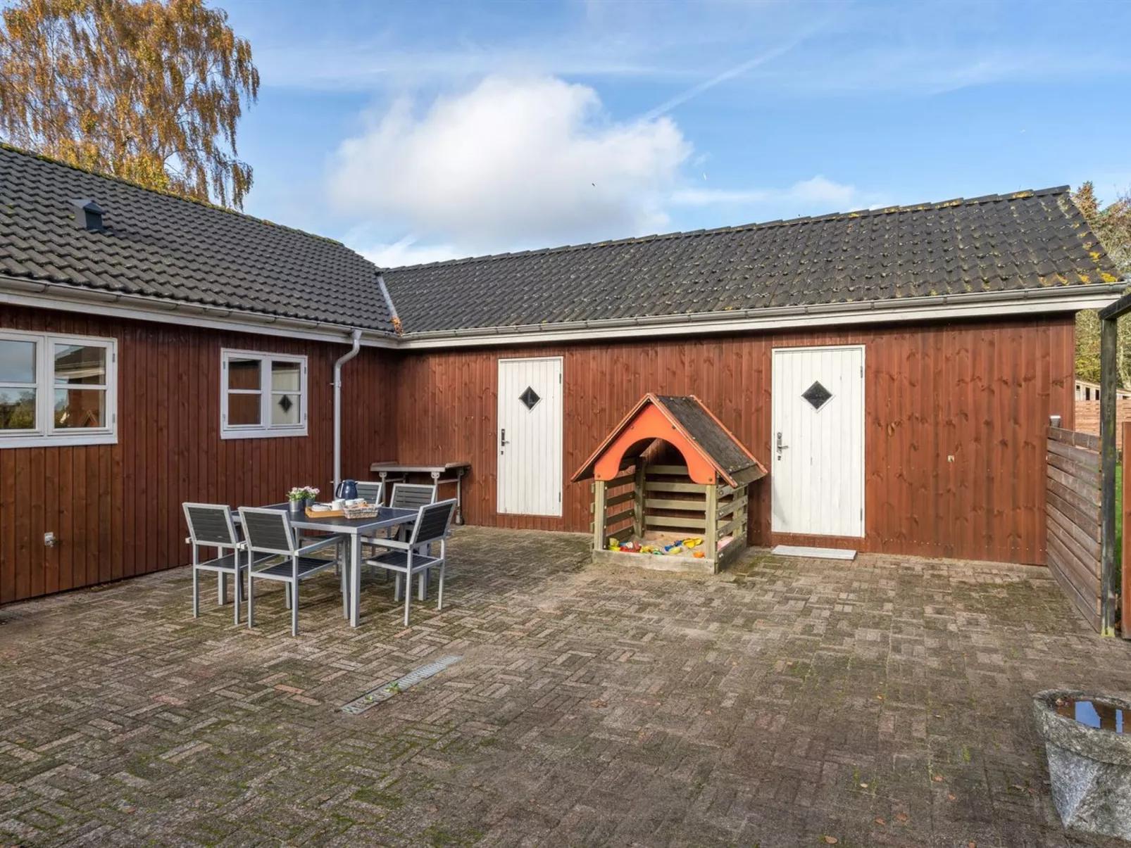 "Swaver" - 300m to the fjord-Buiten