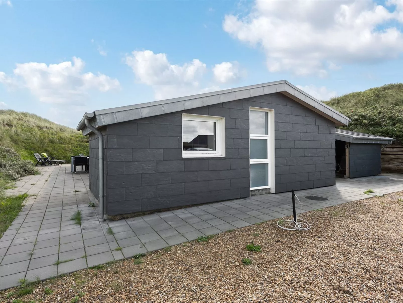 "Jess" -  from the sea-Buiten