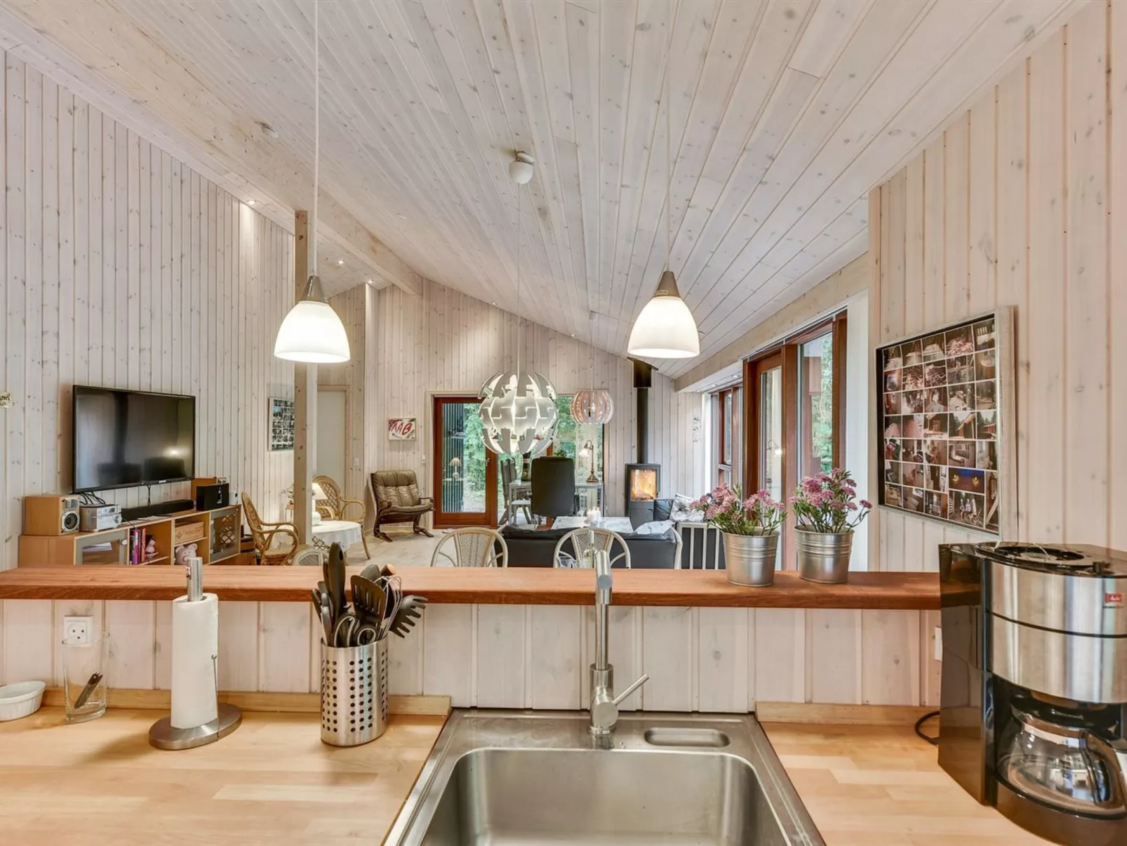 "Nelie" - 40km from the sea-Binnen