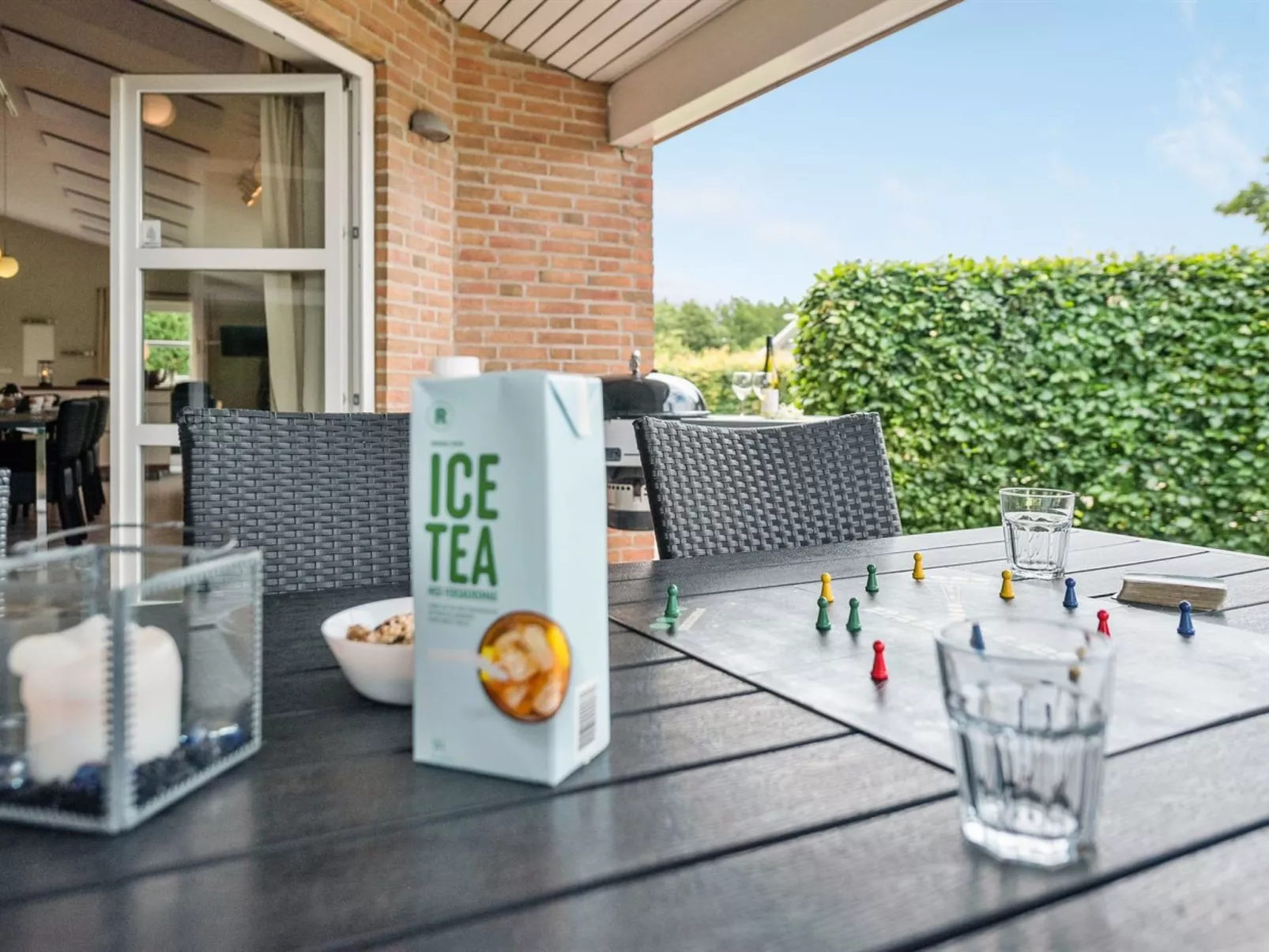 "Najdenka" - 25km from the sea-Buiten