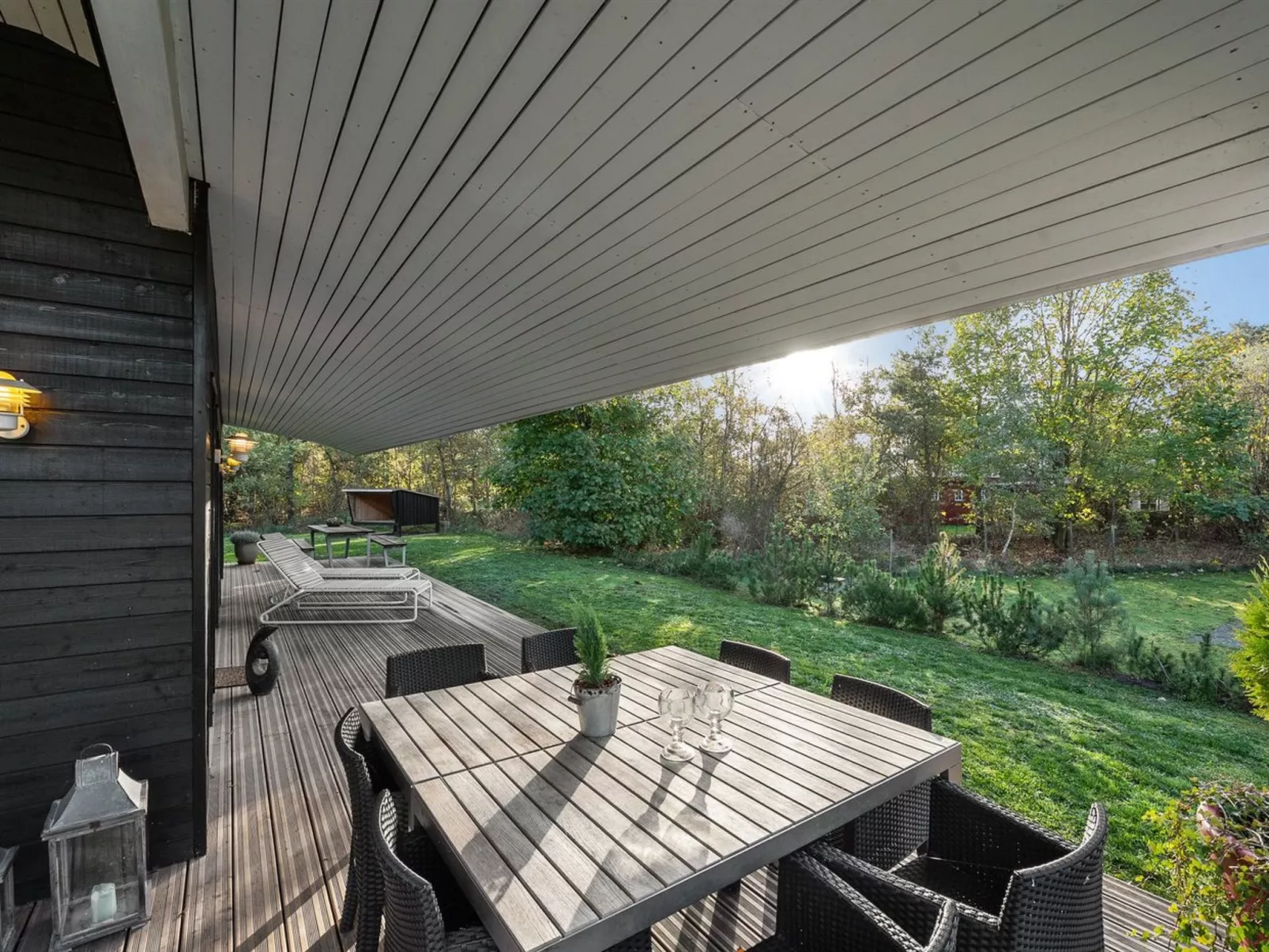 "Elfriede" - 400m to the fjord-Buiten