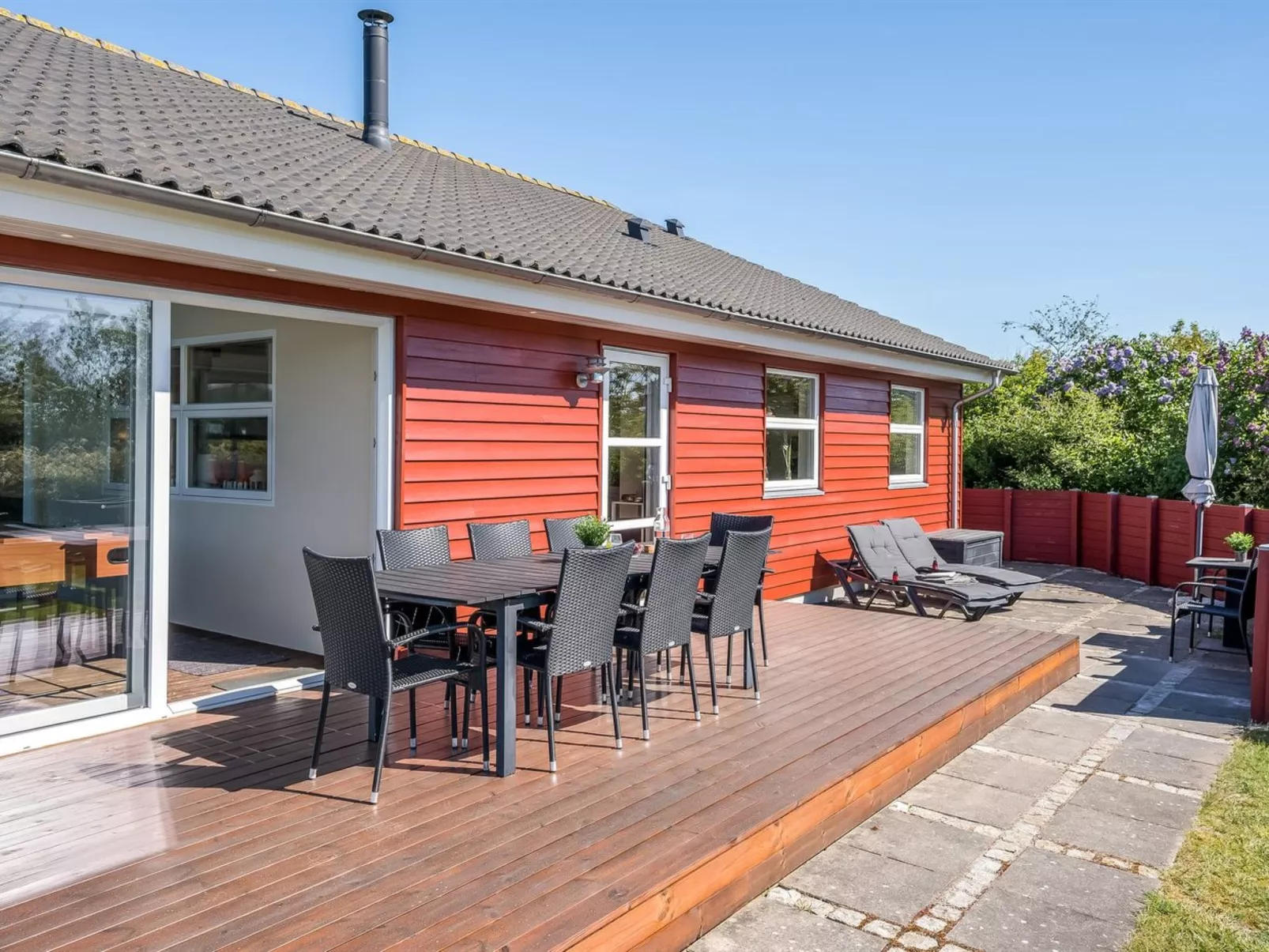 "Hedevig" - 800m to the fjord-Buiten