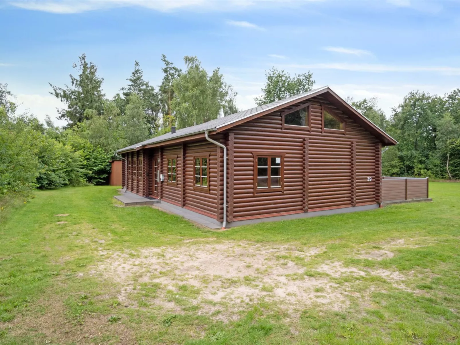 "Frederica" - 30km from the sea-Buiten