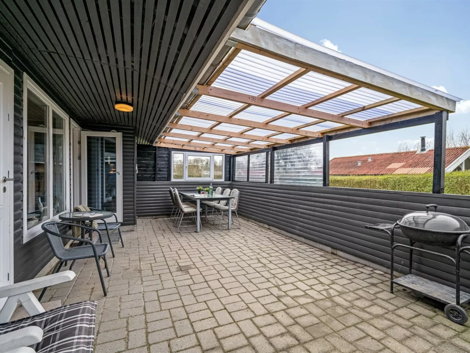 "Hoghni" - 850m to the fjord-Buiten