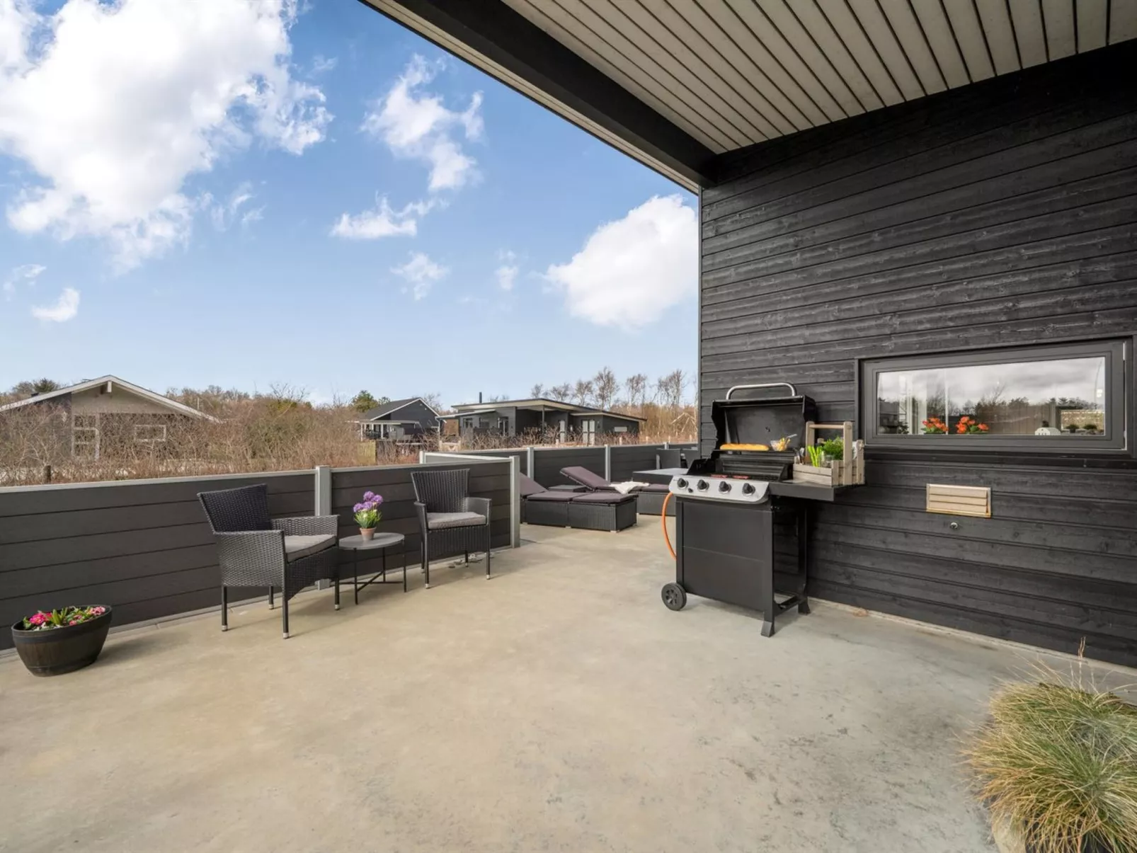 "Gela" - 1.3km to the fjord-Buiten