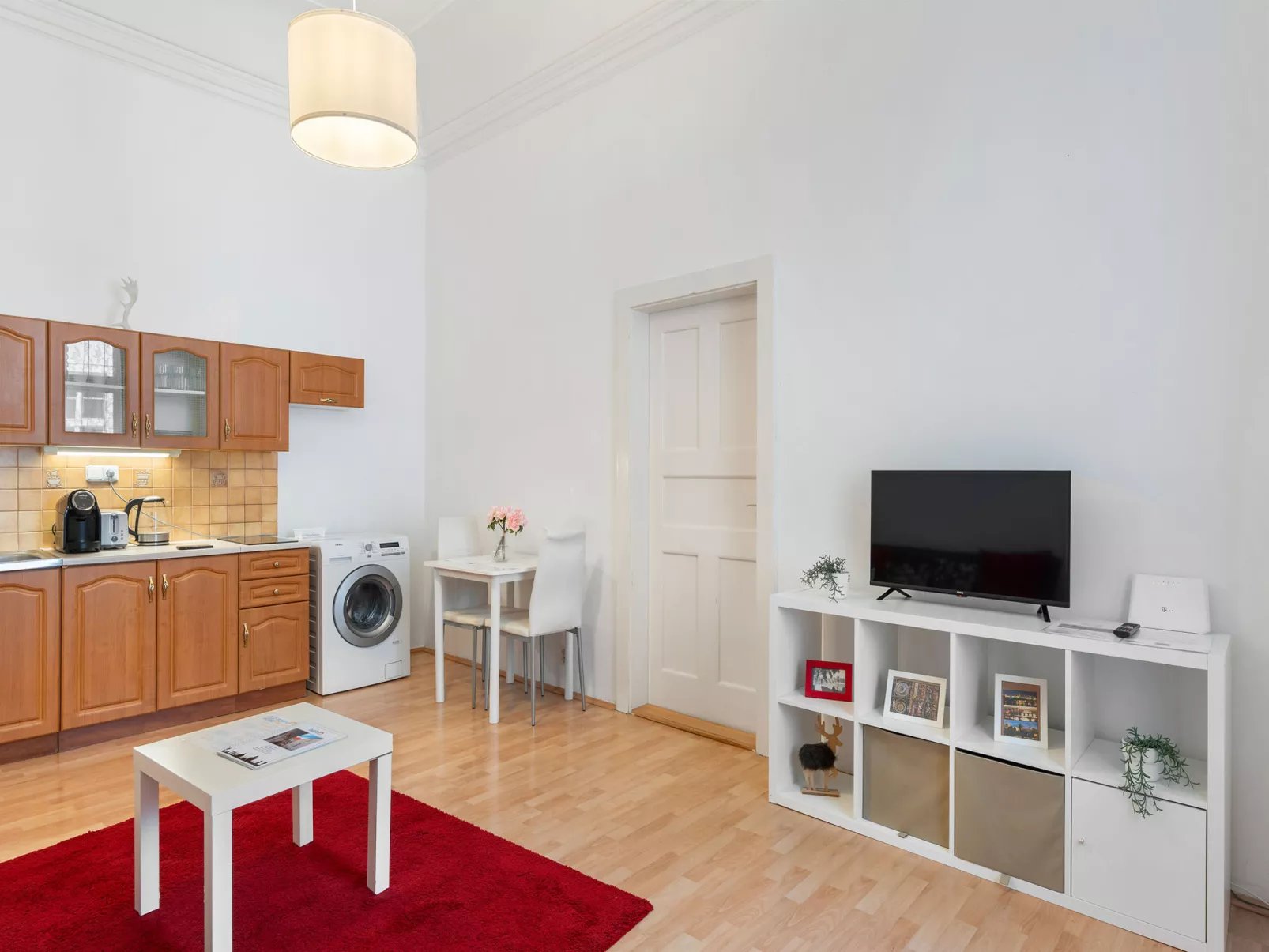 Old Town home-Binnen