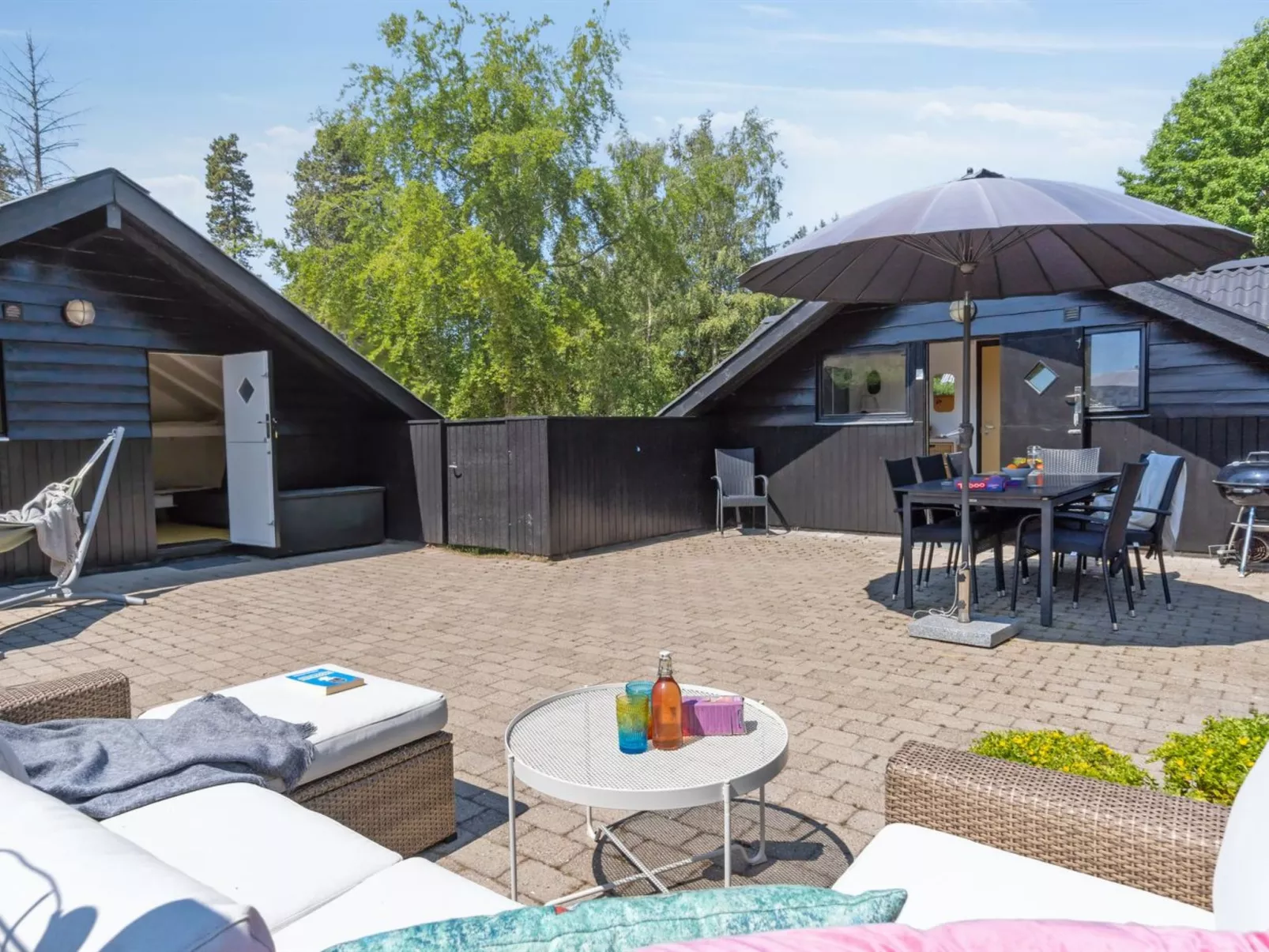 "Jahn" - 1.8km from the sea-Buiten