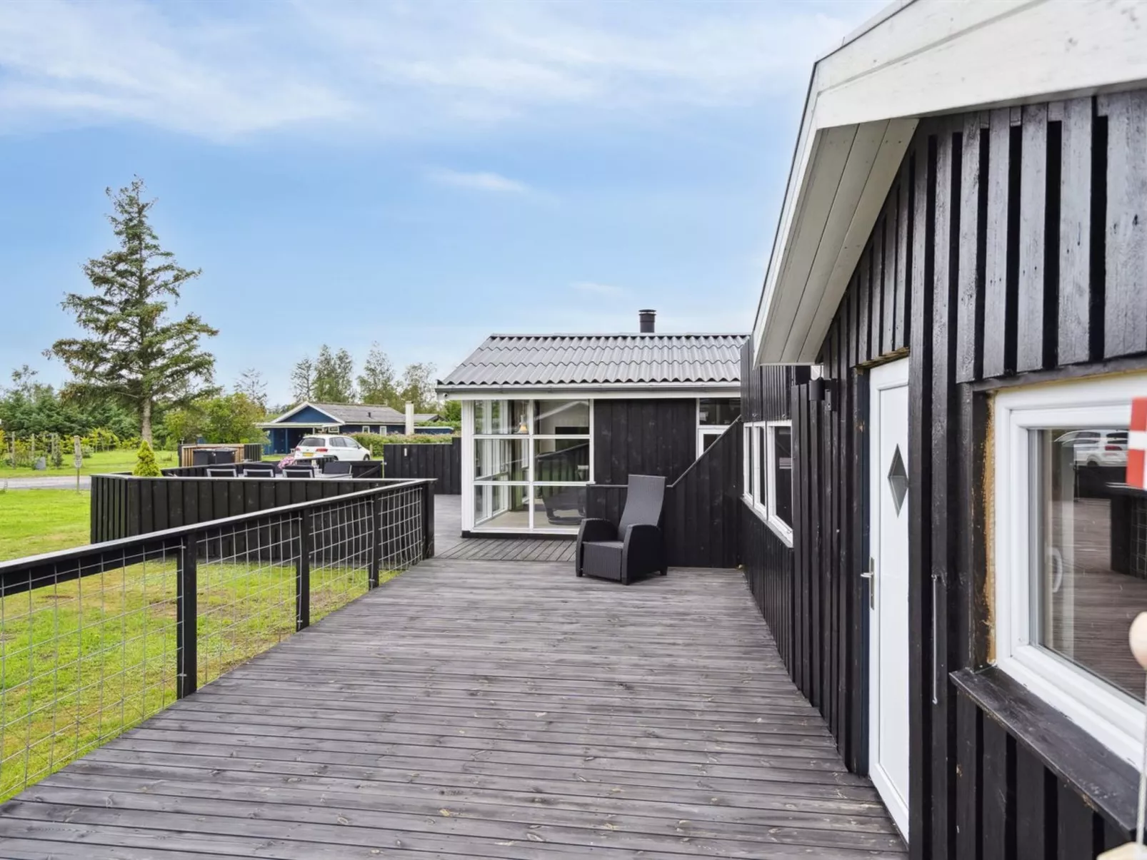 "Sylvi" - 750m from the sea-Buiten