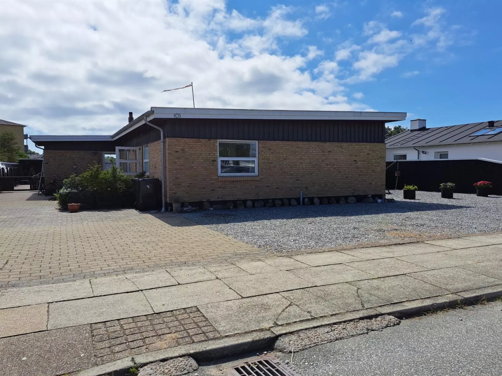 "Falk" - 900m from the sea-Buiten