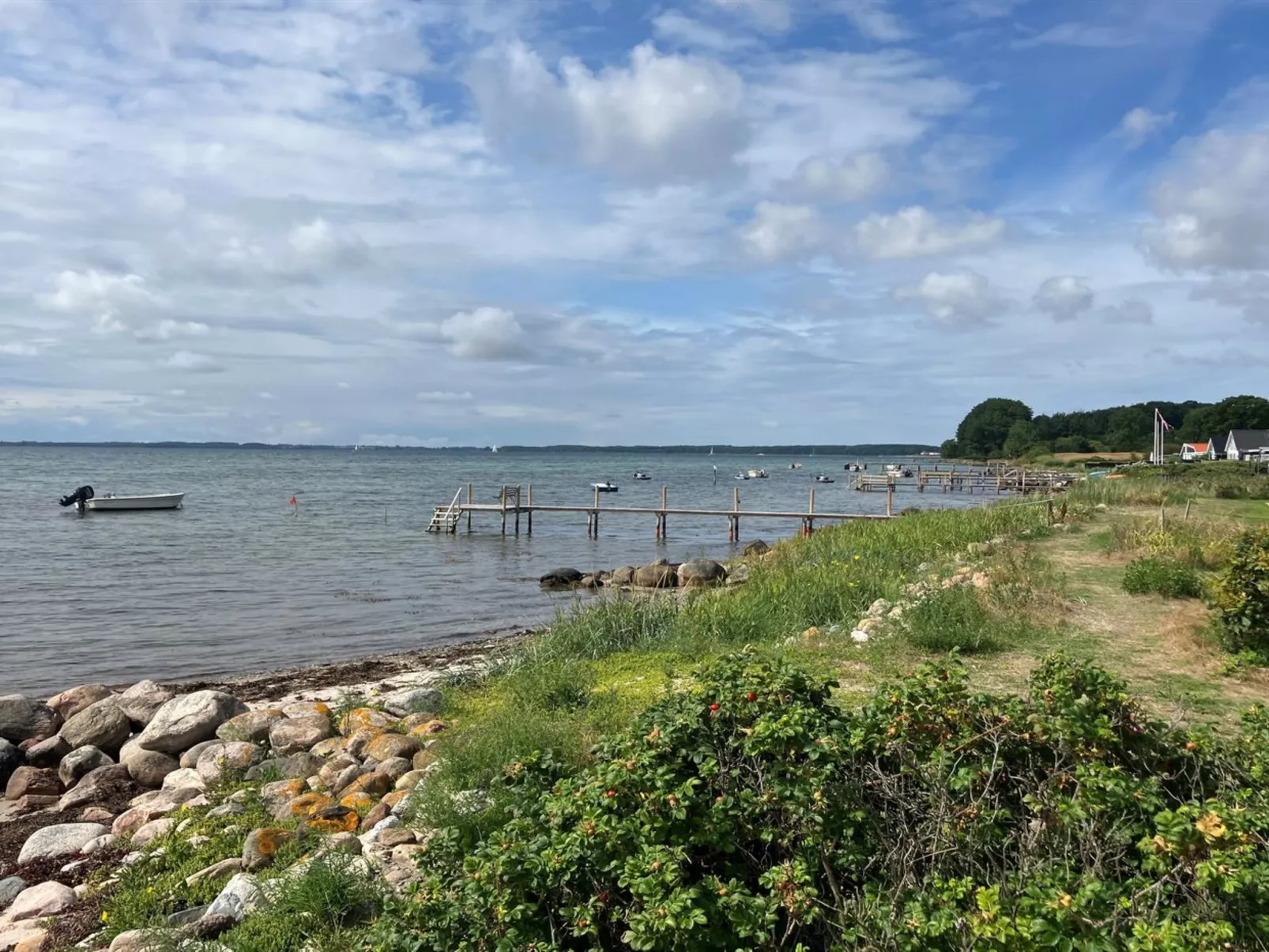 "Snari" - 10m from the sea-Buiten