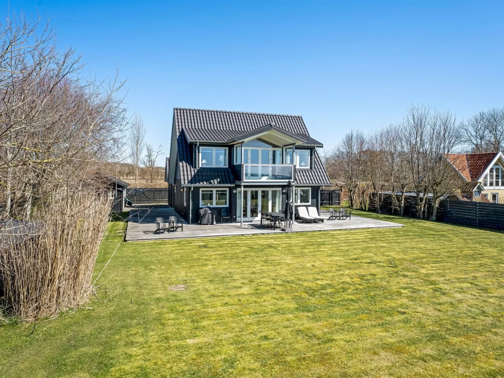 "Esme" - 30m from the sea-Buiten