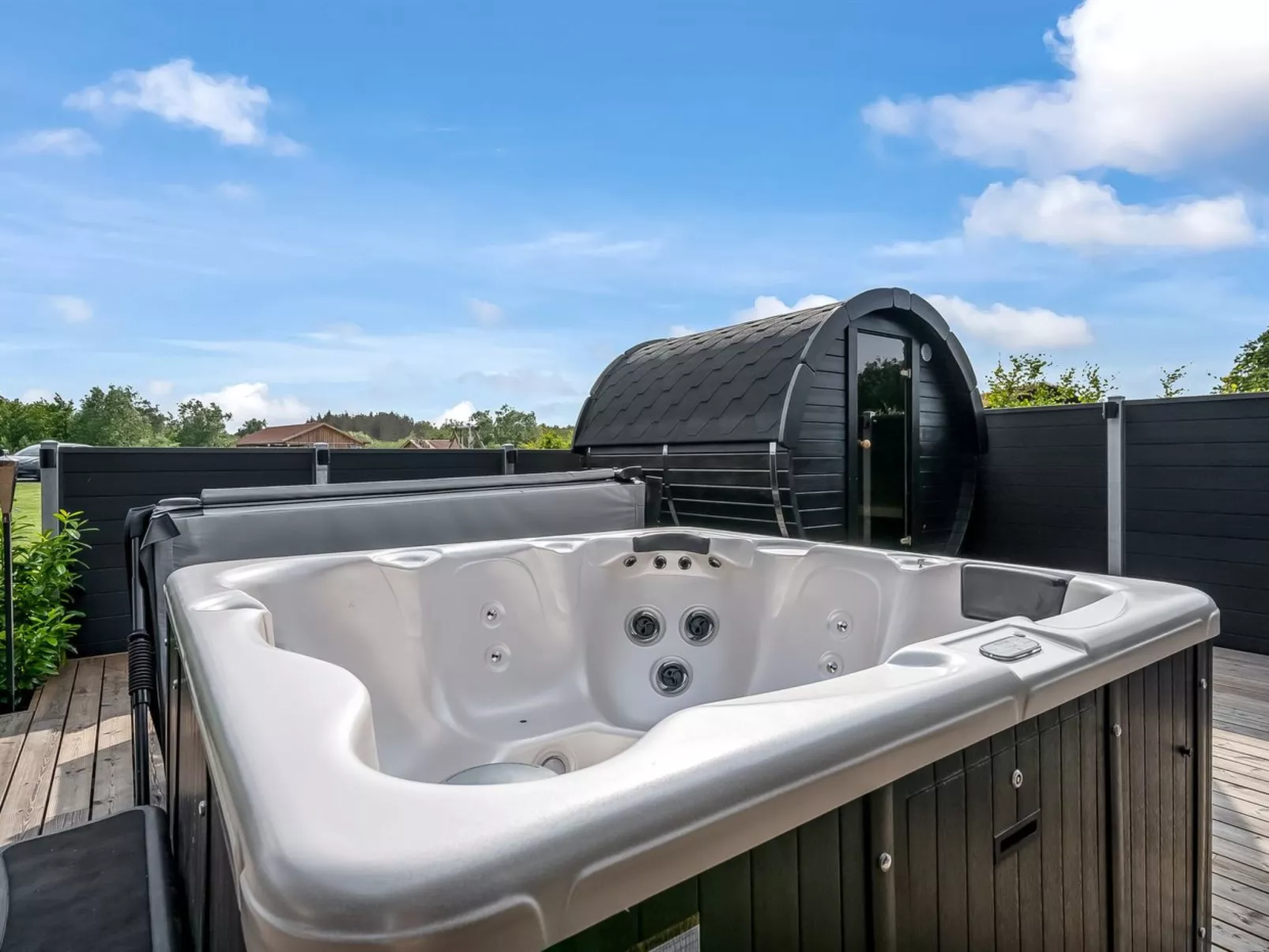 "Bryngeir" - 750m from the sea-Binnen