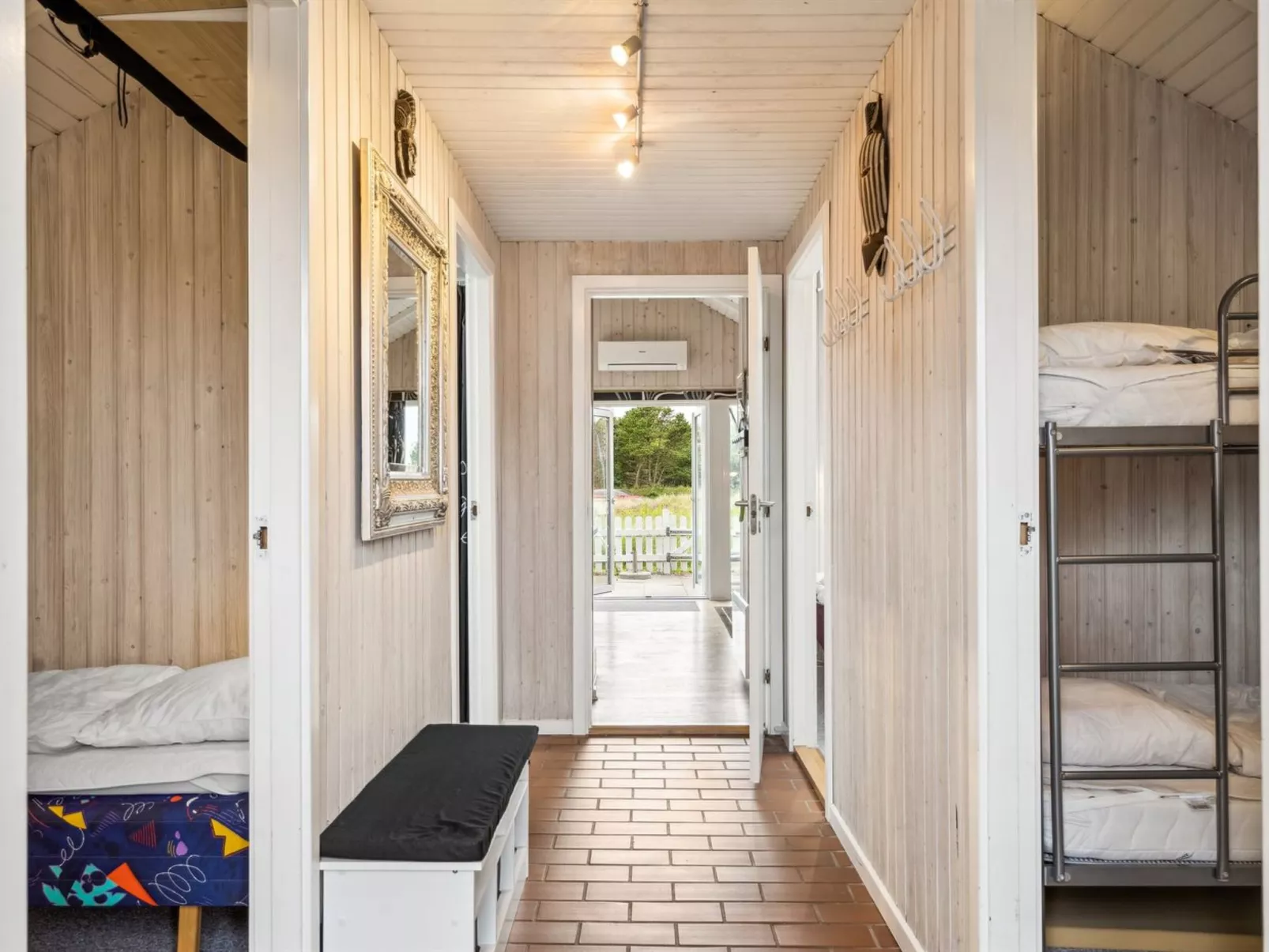 "Rohan" - 2.2km from the sea-Binnen