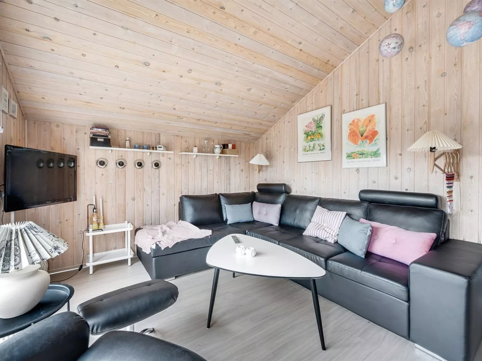 "Birger" - 500m from the sea-Binnen