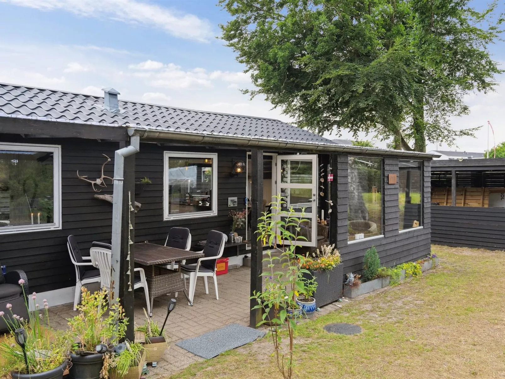 "Tjarven" - 300m from the sea-Buiten