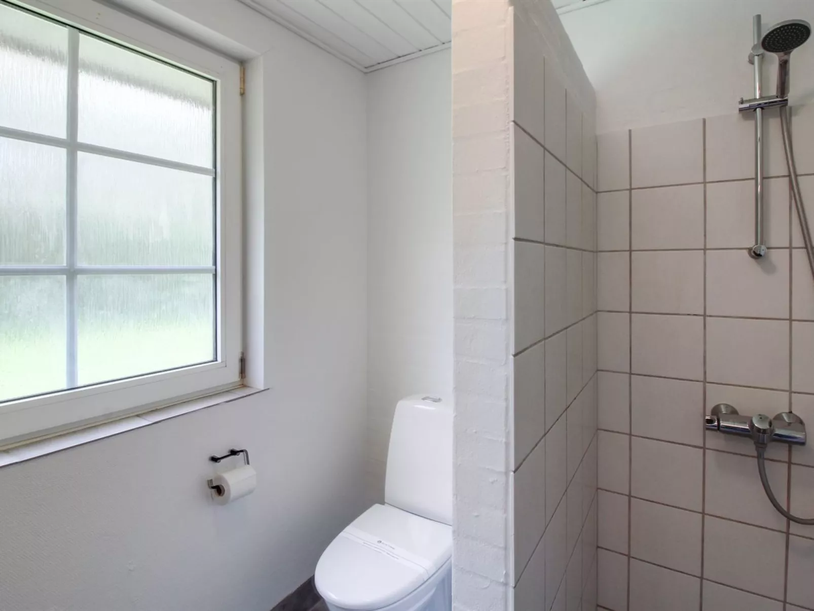 "Joona" - 12km from the sea-Binnen