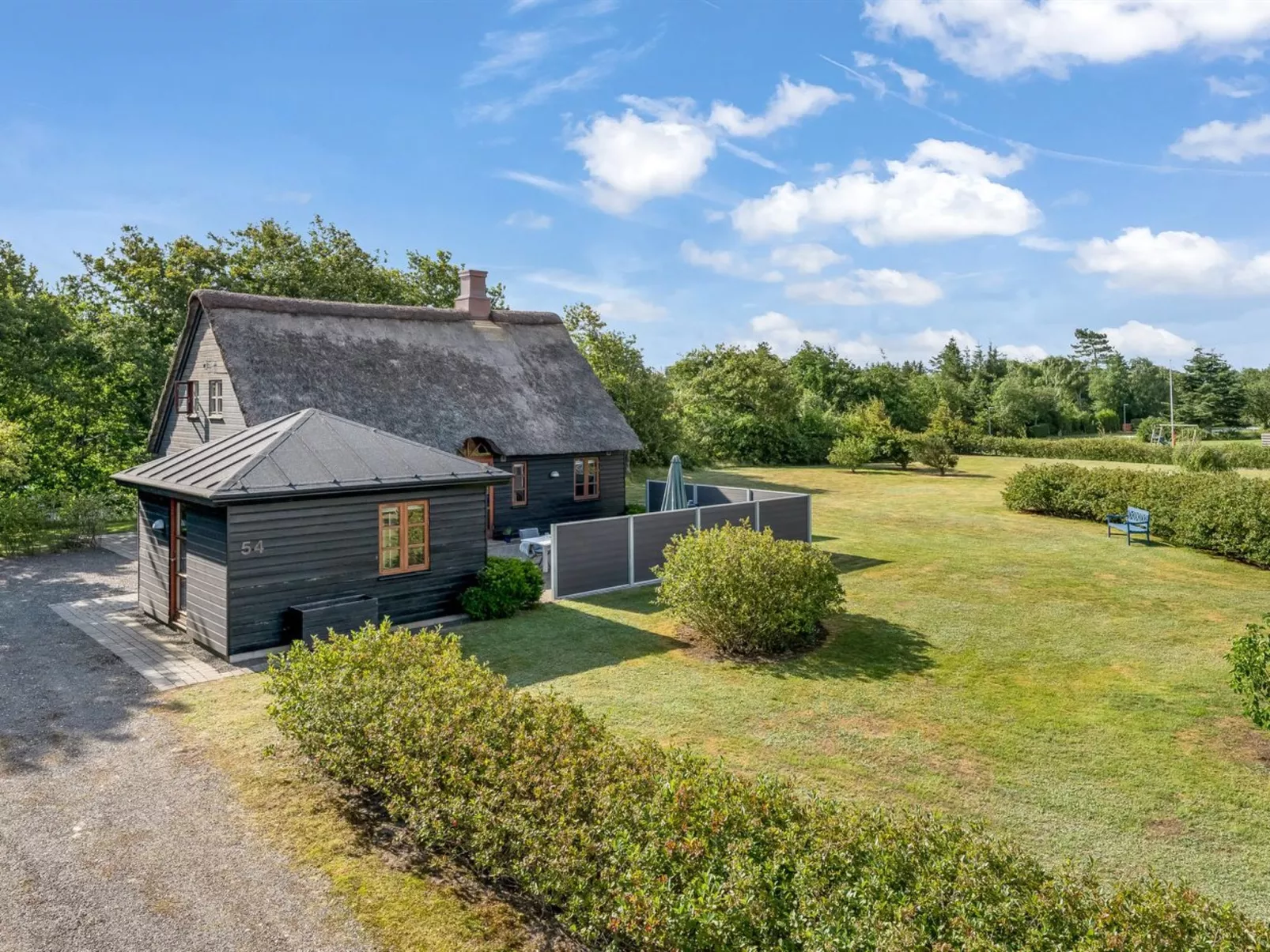 "Hendrina" - 250m to the fjord-Buiten