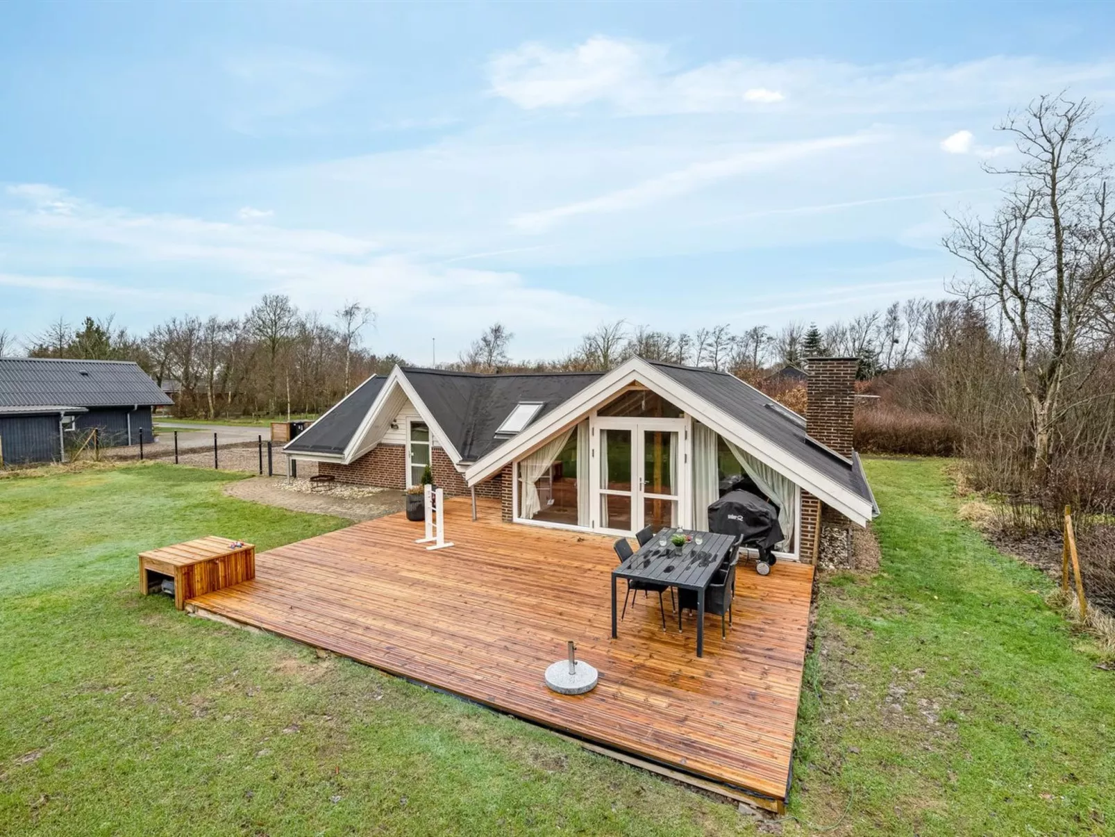 "Anu" - 300m to the fjord-Buiten