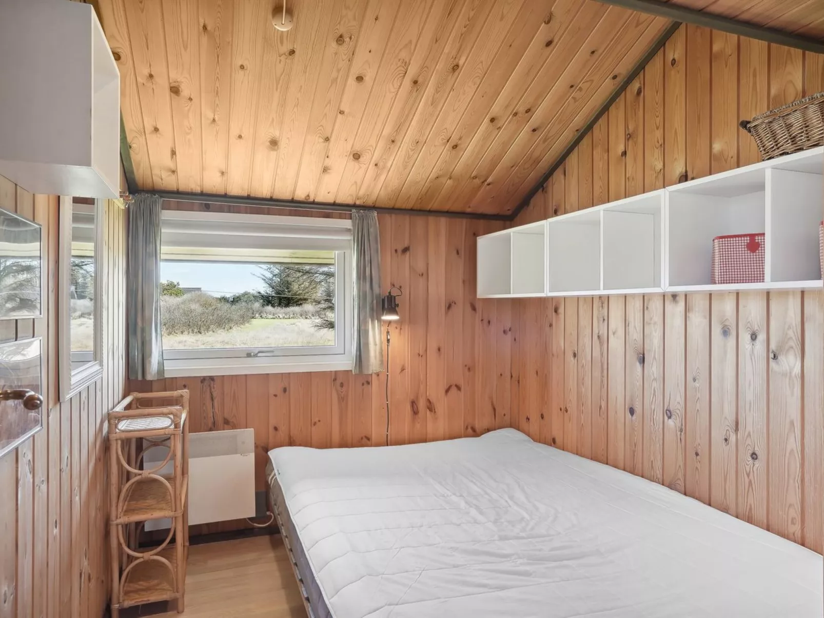 "Tianna" - 500m from the sea-Binnen