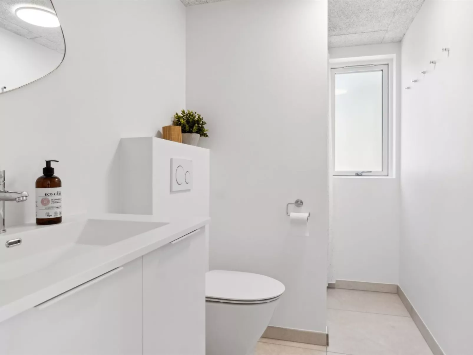 "Nicolas" - 500m from the sea-Binnen