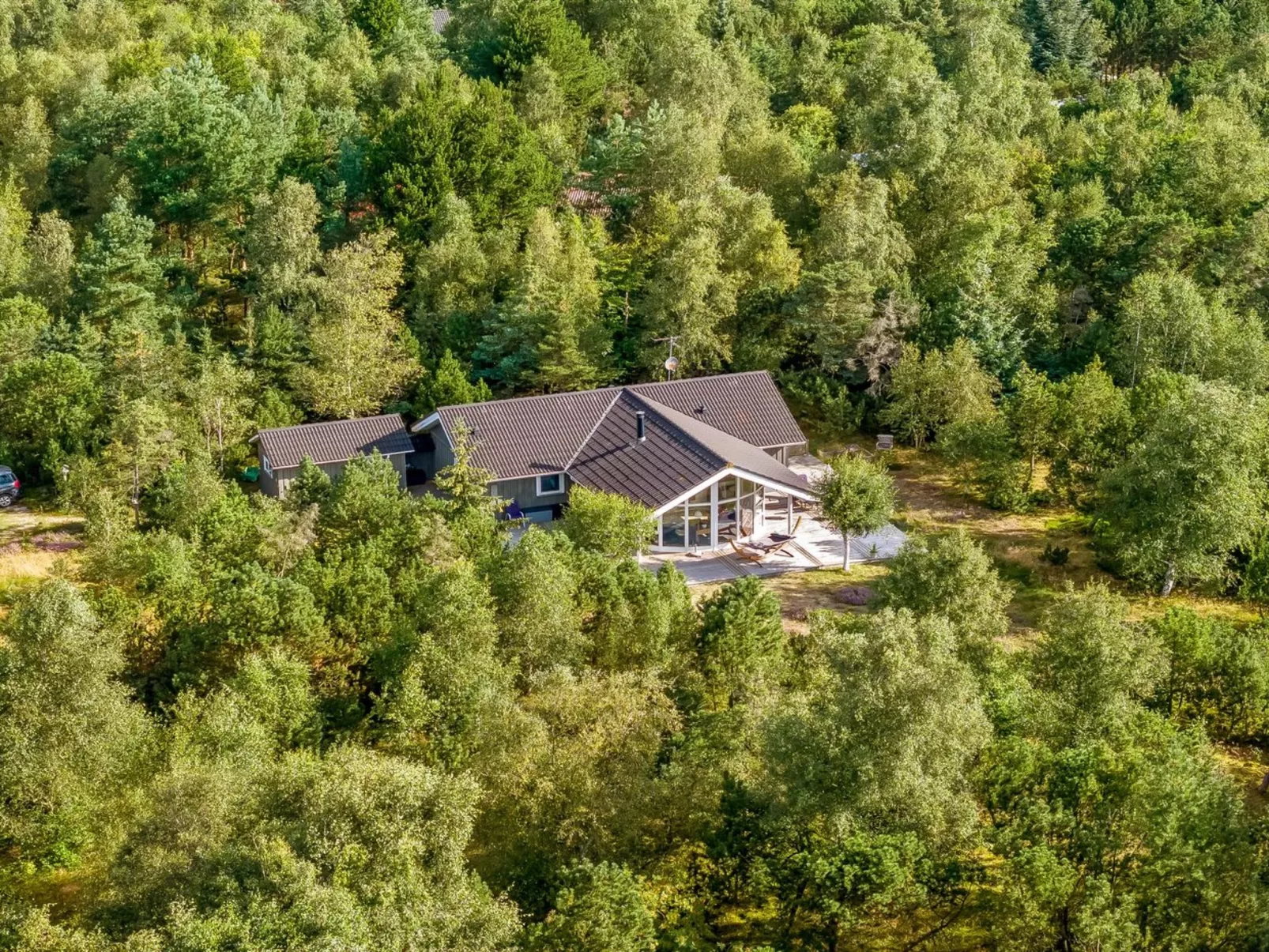 "Guri" - 600m to the fjord-Buiten