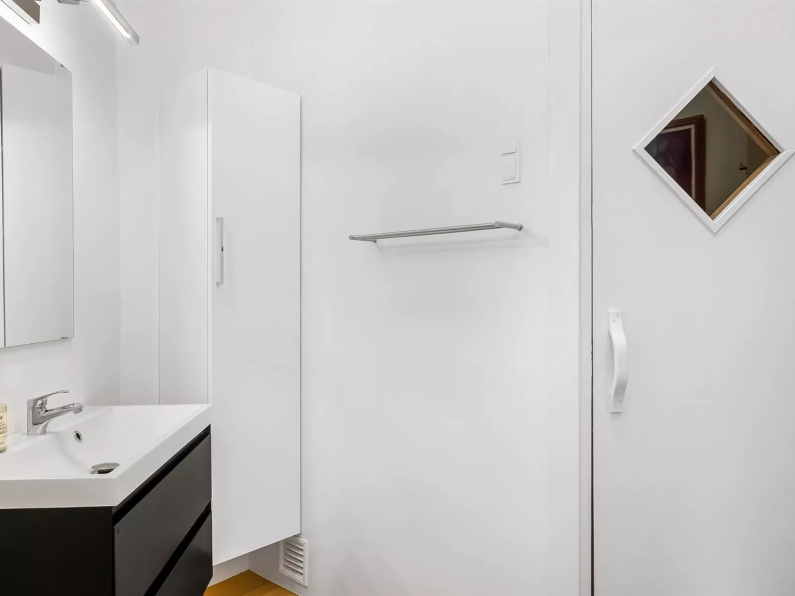 "Tovi" - 600m from the sea-Binnen