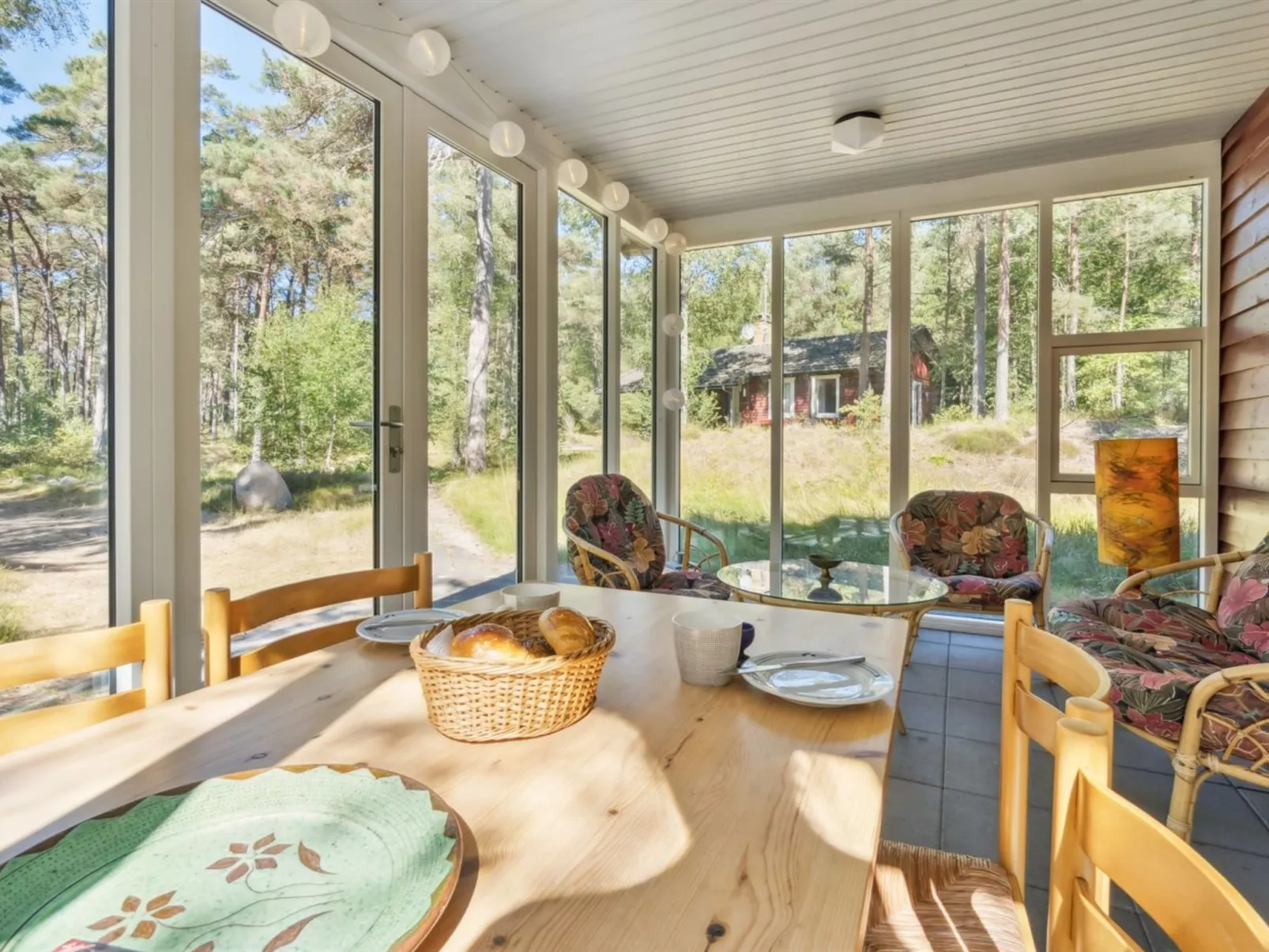 "Fredsine" - 1.2km from the sea-Binnen