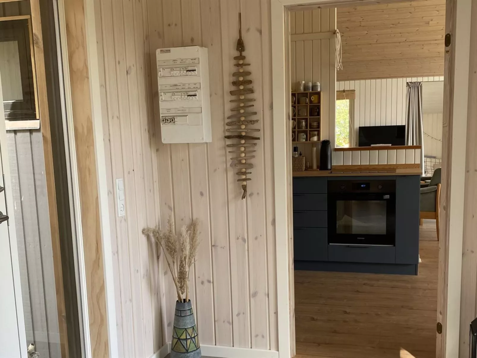 "Anne" - 150m from the sea-Binnen