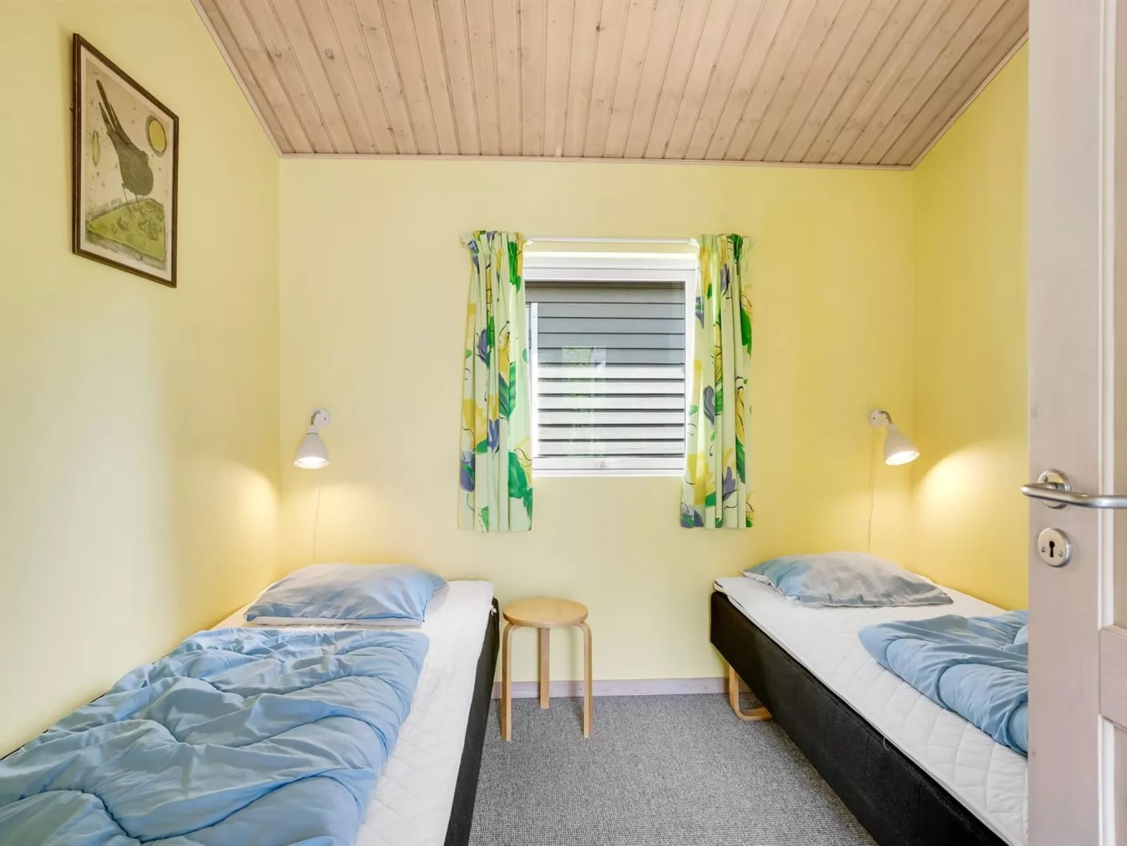 "Gravers" - 100m from the sea-Binnen