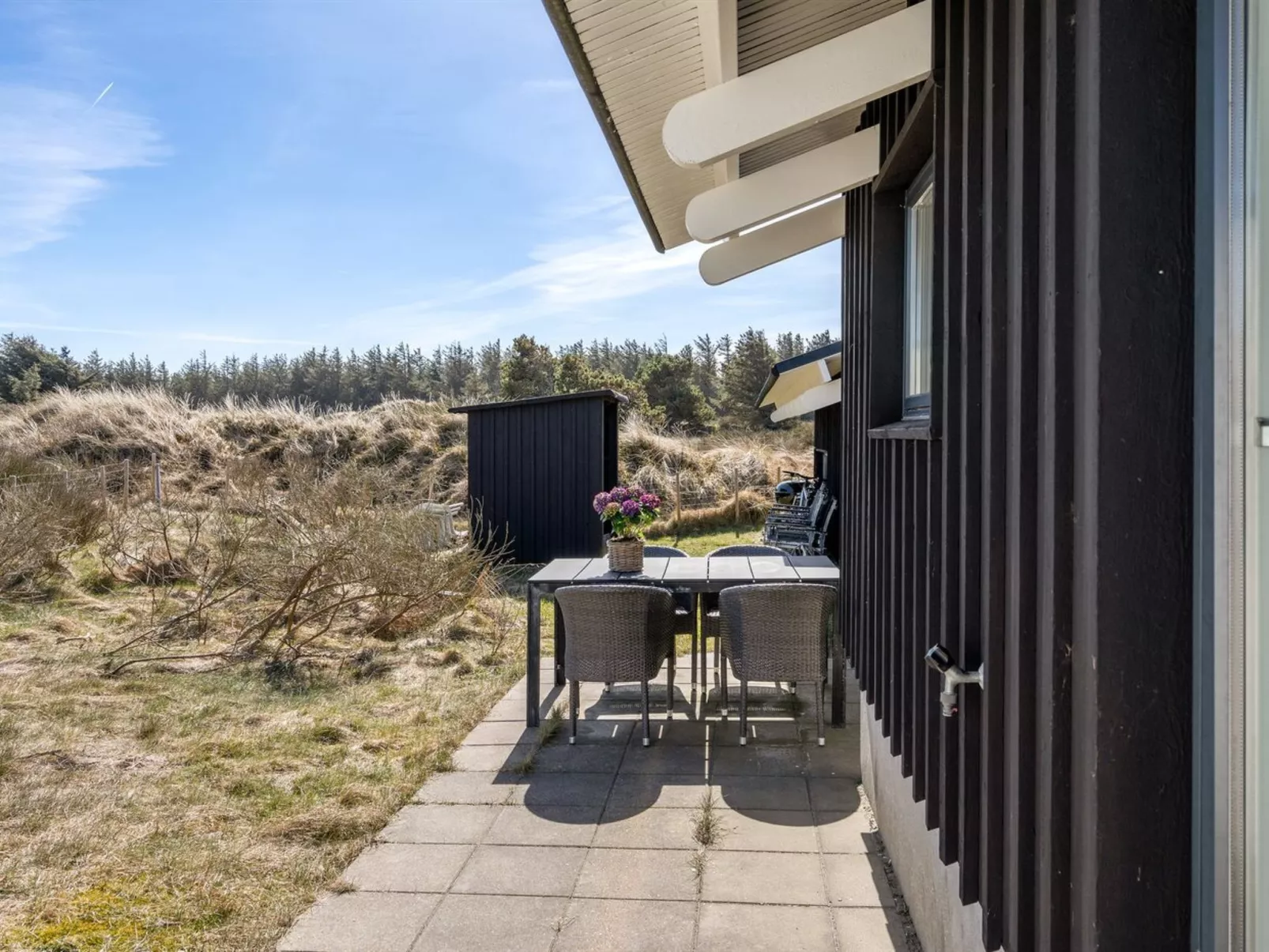 "Annrike" - 400m from the sea-Buiten