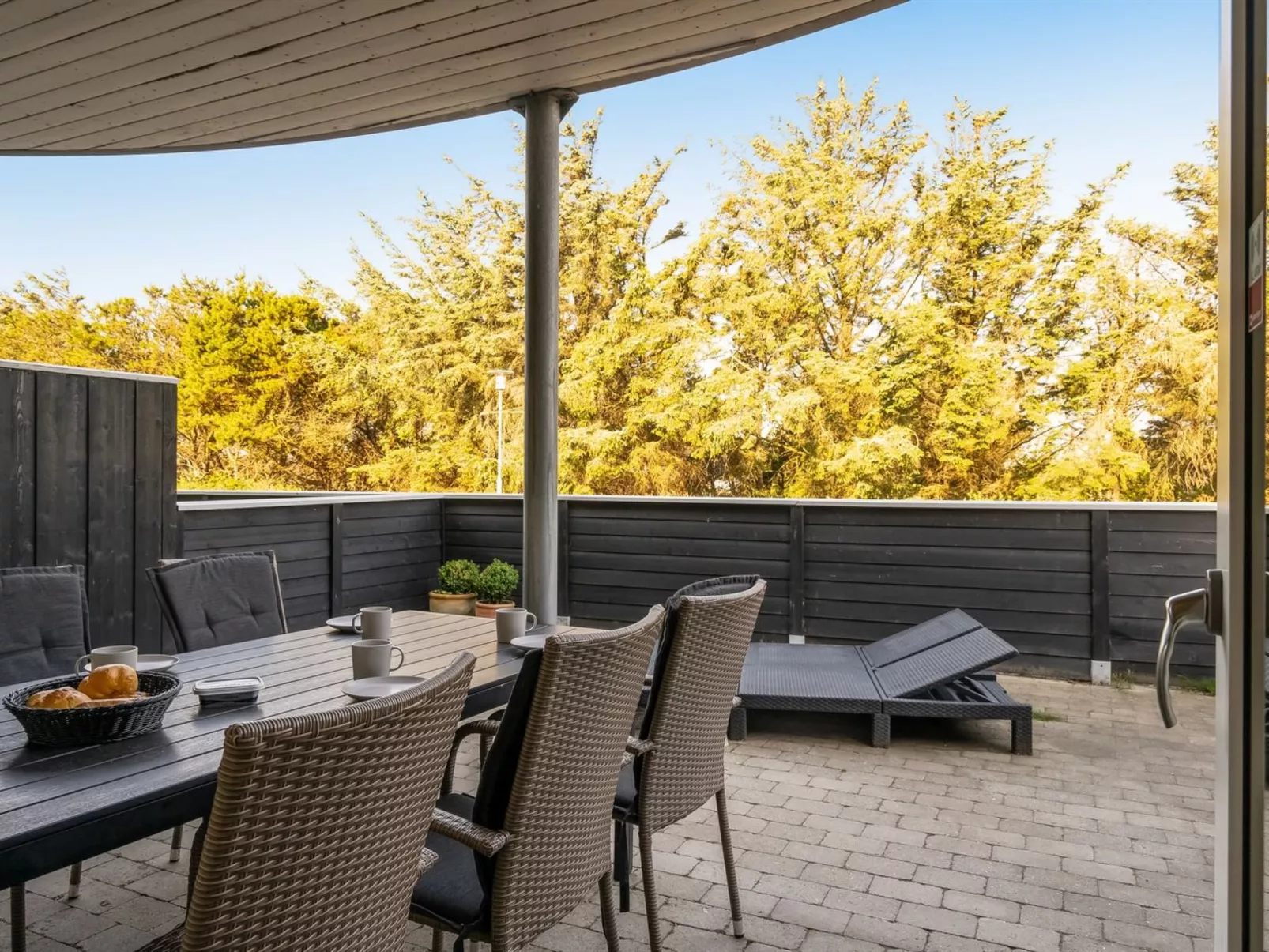 "Flugha" - 600m from the sea-Buiten