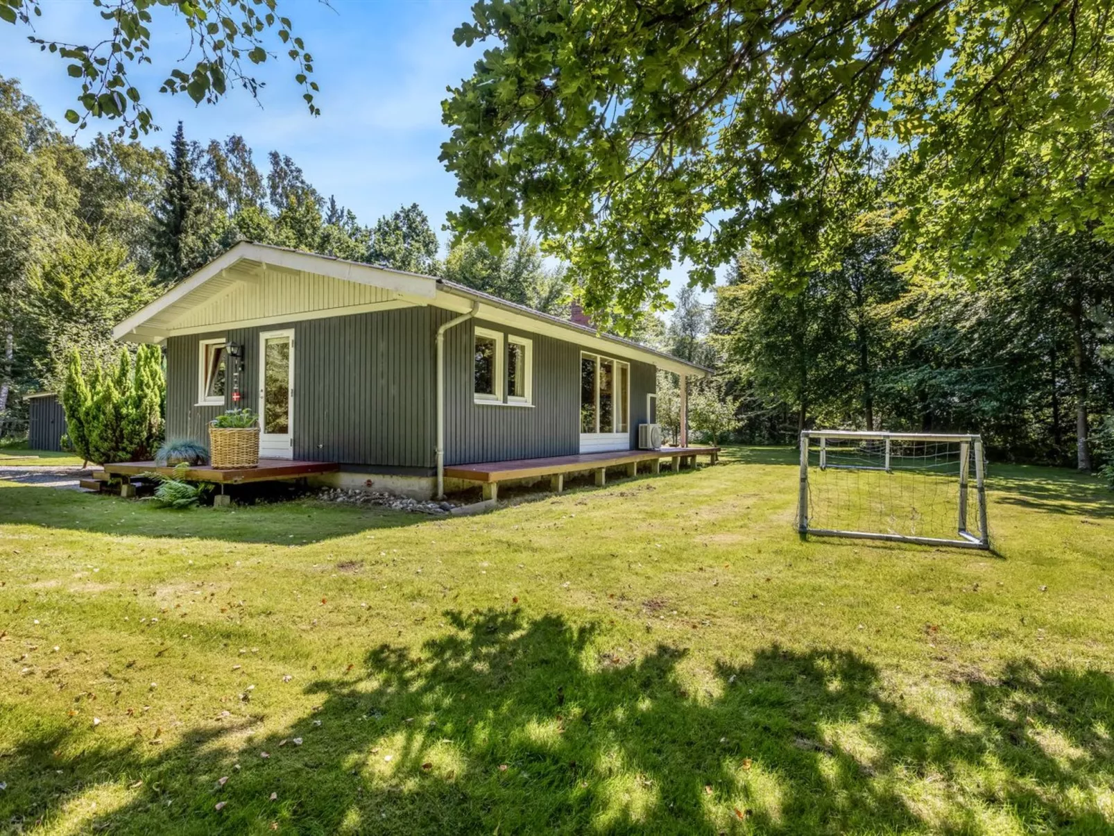 "Sofja" - 175m to the fjord-Buiten