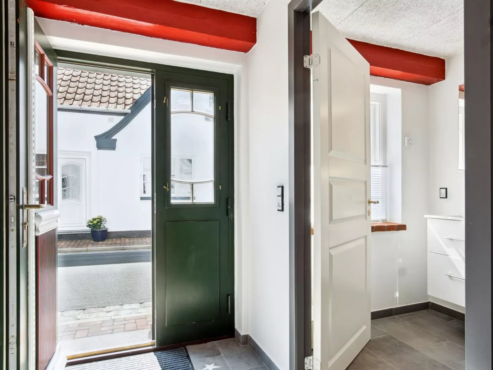 "Odeta" - 25km from the sea-Binnen