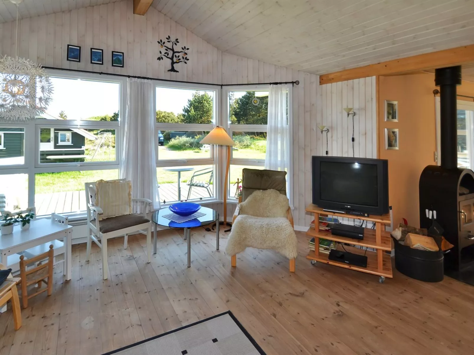 "Annalina" - 1.1km from the sea-Binnen